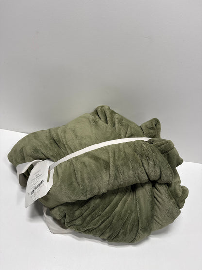 Full/Queen Ultra Plush Blanket Green- Threshold