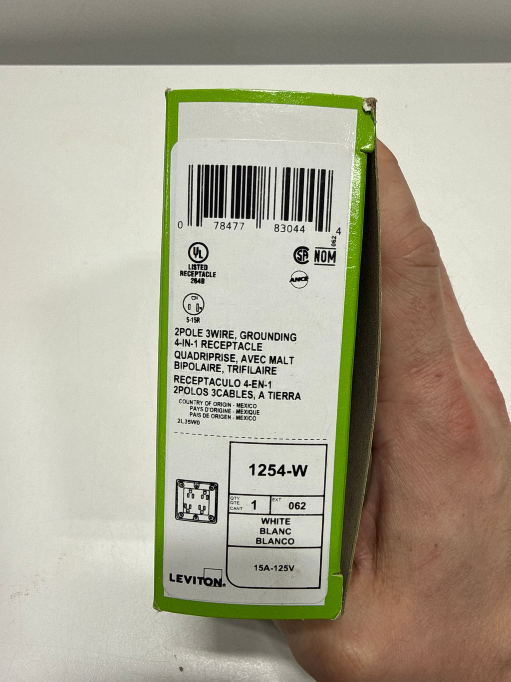Quad Straight Blade Receptacle, 5-15R, 15 a, 125V AC, 2 Pole, 3 Wire, Surface Mount, Grounded