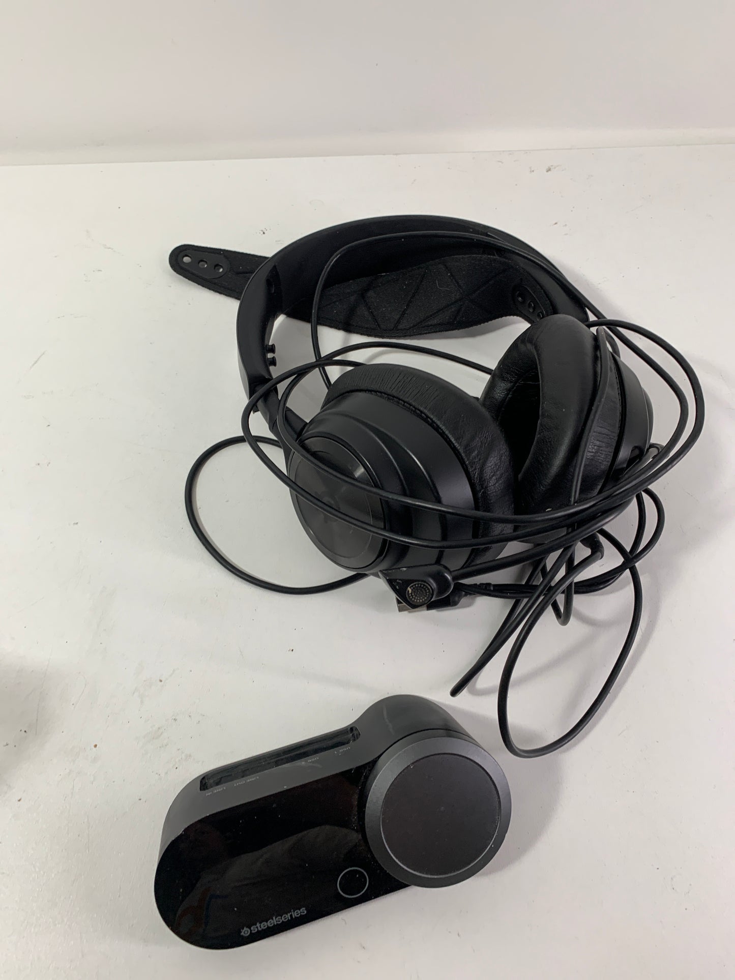 Used Steelseries Arctis Nova Pro Wired Gaming Headset for PC, PS5 and PS4