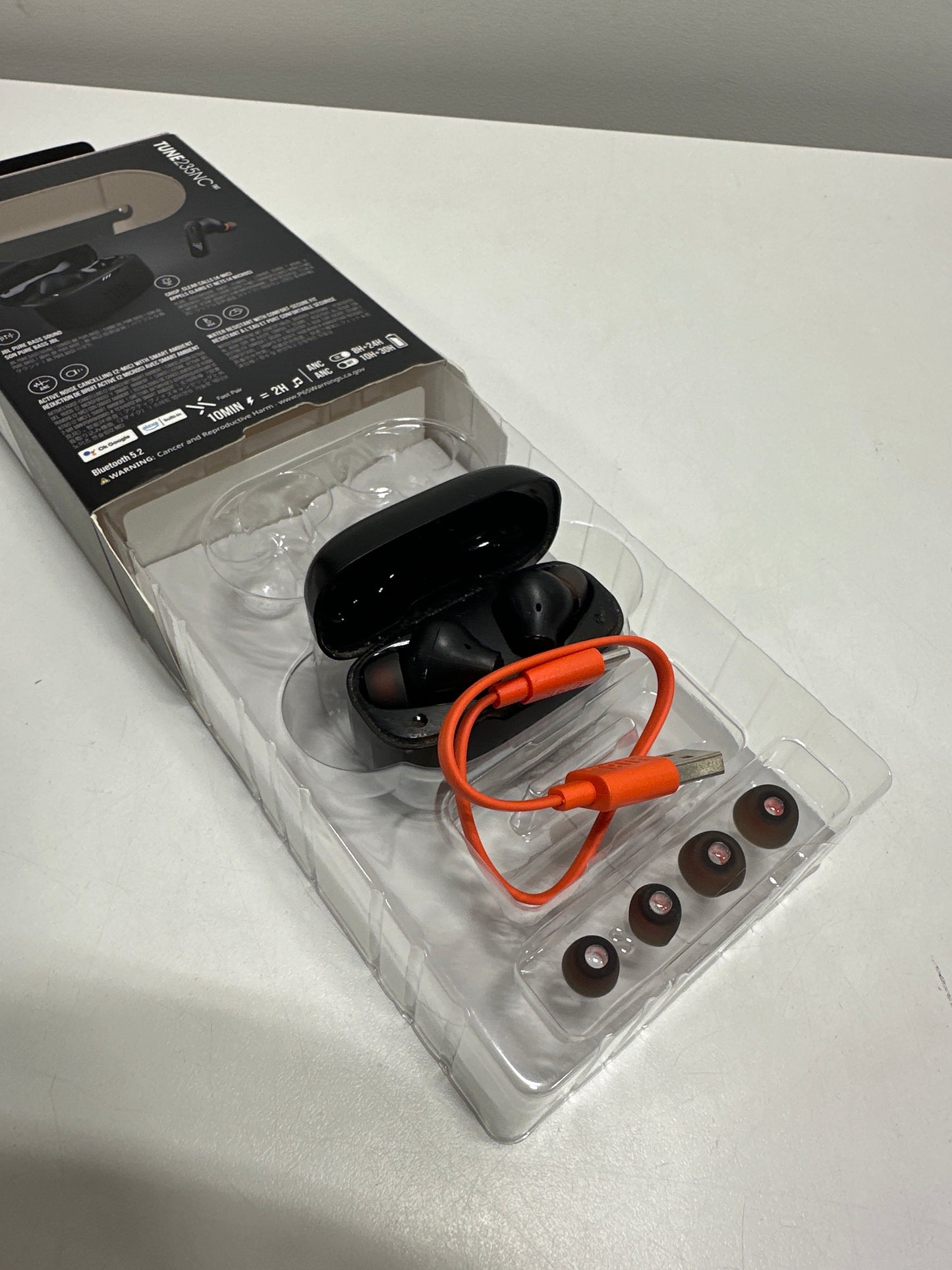 Used JBL - Tune 235NC True Wireless Noise Cancelling in-Ear Earbuds - Black
