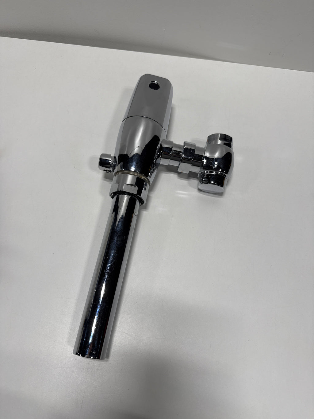 Used American Standard 6063.013 Selectronic 0.125 GPF Urinal Flushometer Valve Polished Chrome