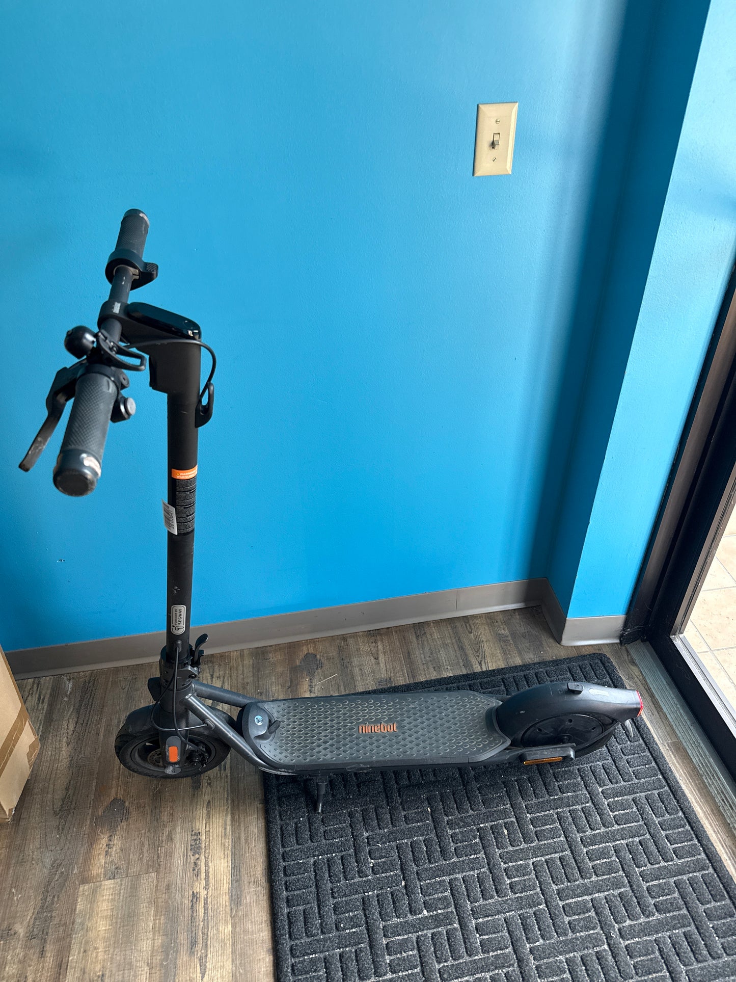 For Parts Segway - Ninebot F2 Electric Scooter w/25 mi Max Operating Range & 18 mph Max Speed - Black