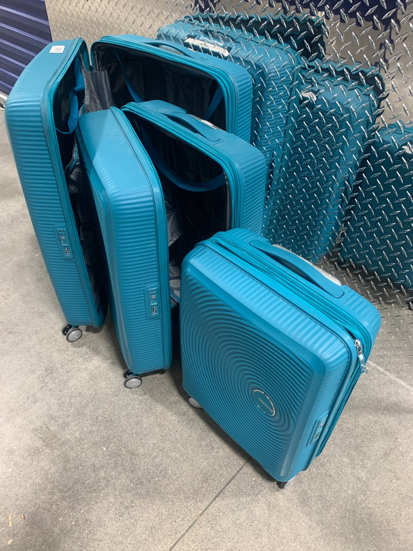 Used American Tourister Blue Luggage Set of 3