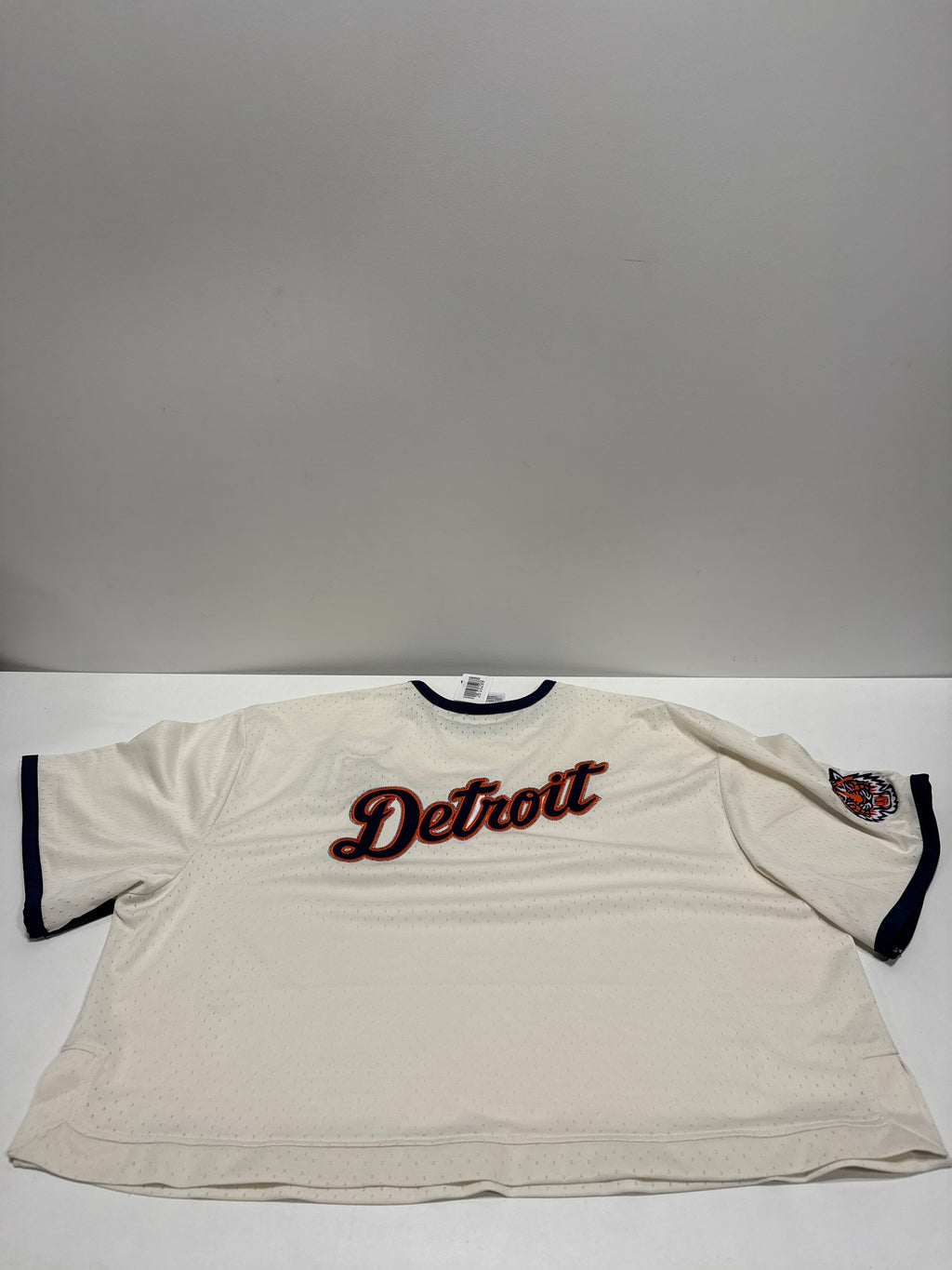 MLB Detroit Tigers Women's Champion Antique White Mesh Jersey - XL