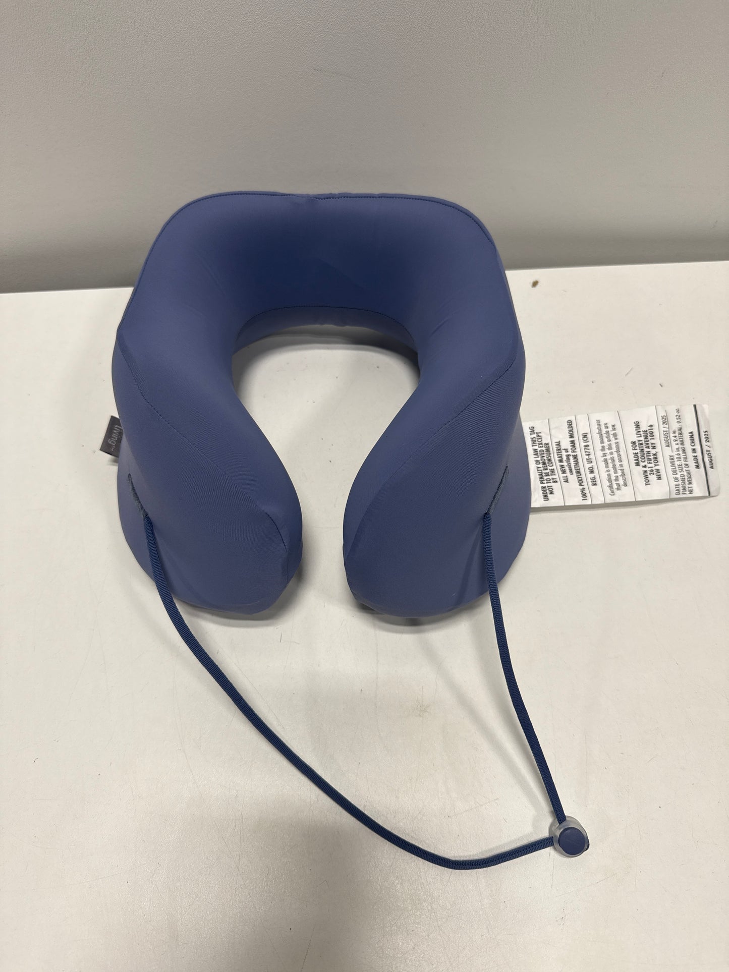 Airia Living Travel Neck Pillow with Cooling Technology - *Luggage & Travel