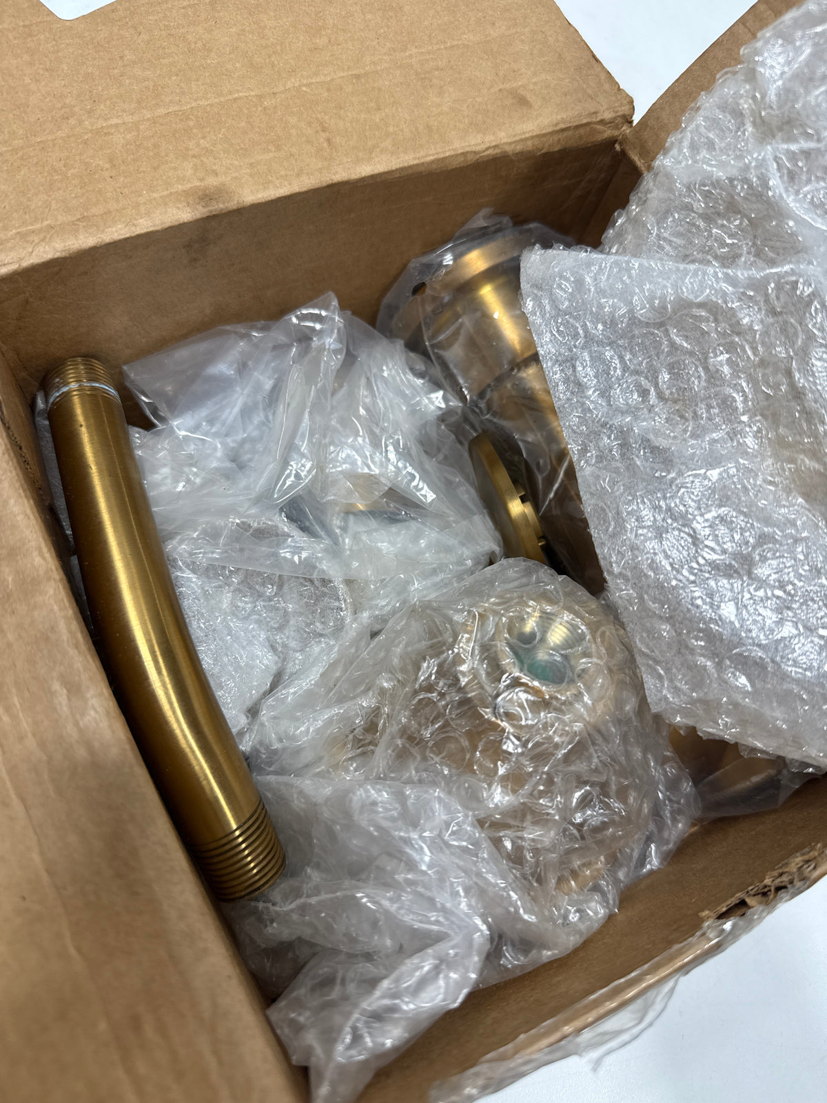 See Desc Moen T2193 Posi-Temp Pressure Balanced Tub and Shower Trim with 2.5 GPM Shower Head and Tub Spout from the Align Collection (Less Valve)