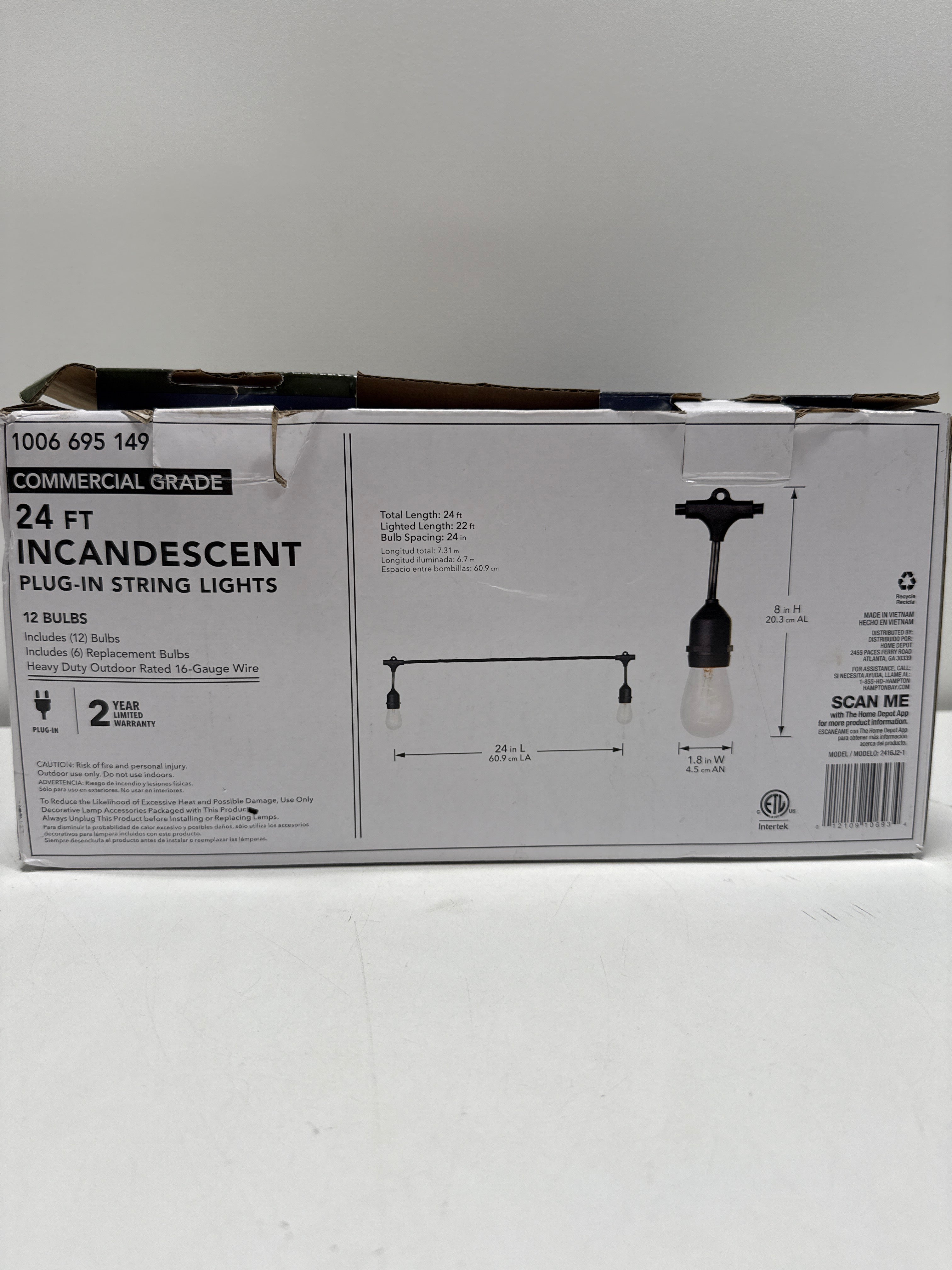 Used 12-Light 24 Ft. Indoor/Outdoor Plug-in Incandescent Edison Bulb String Light