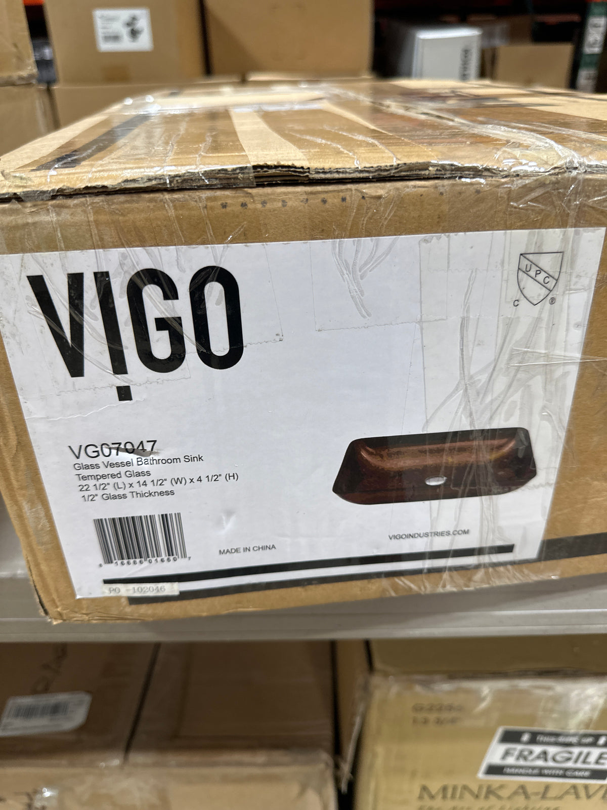 Vigo VG07047 Donatello 23" L X 15" W X 5" H Rectangular Glass Vessel Bathroom