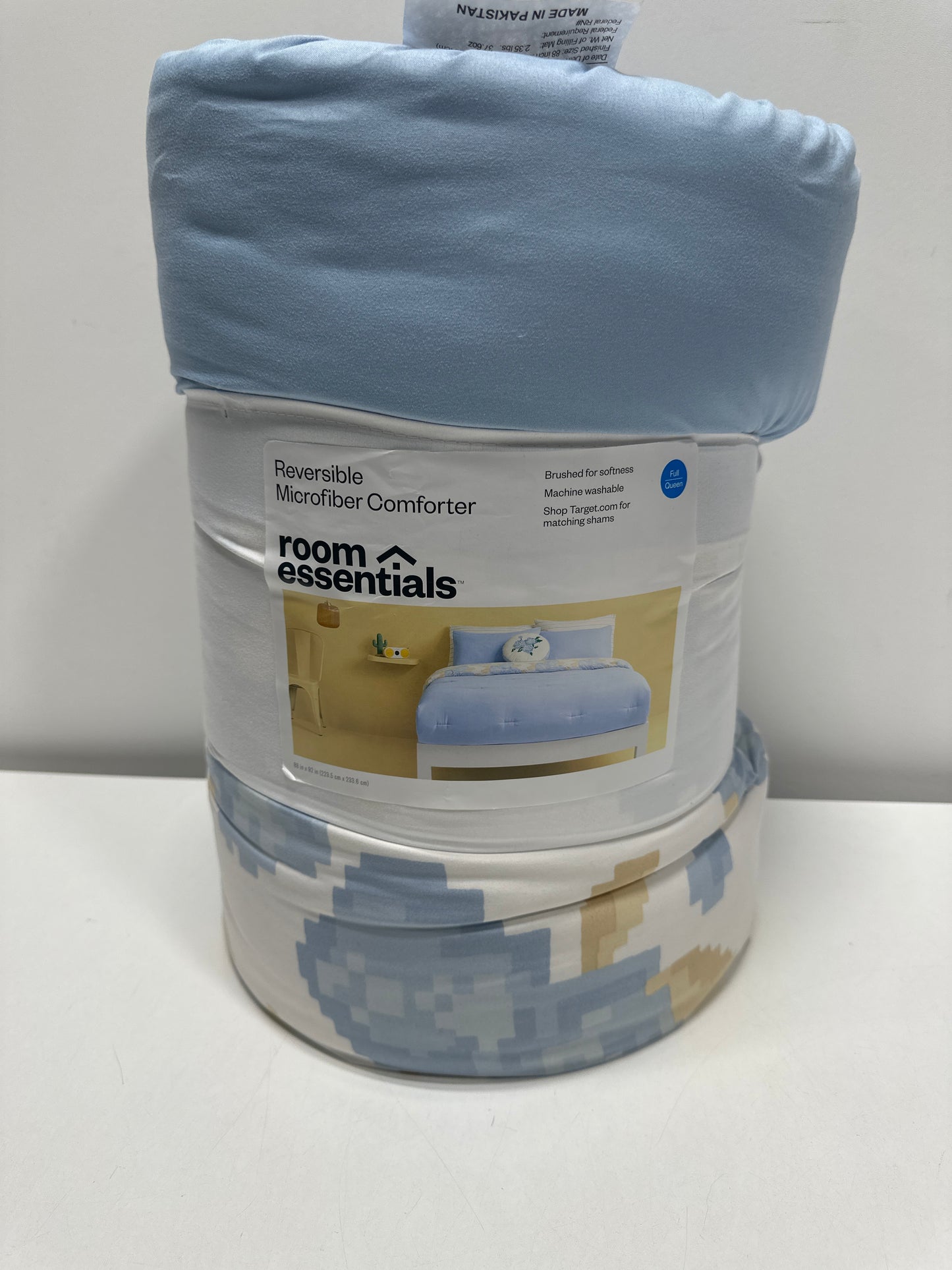 Full/Queen Microfiber Comforter Reversible Light Blue Floral - Room Essentials™ - *Bedding