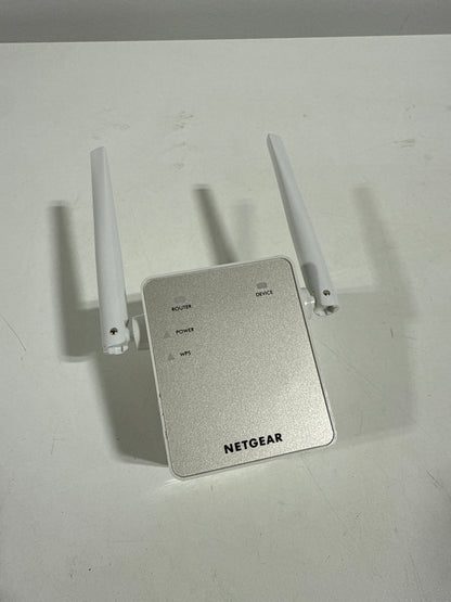 NETGEAR - Dual-band WiFi Range Extender - Essentials Edition, 1.2Gbps, Wall-plug, External Antennas - White