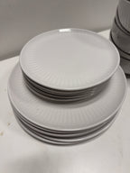 over&back 18-piece Porcelain Dinnerware Set Service for 6