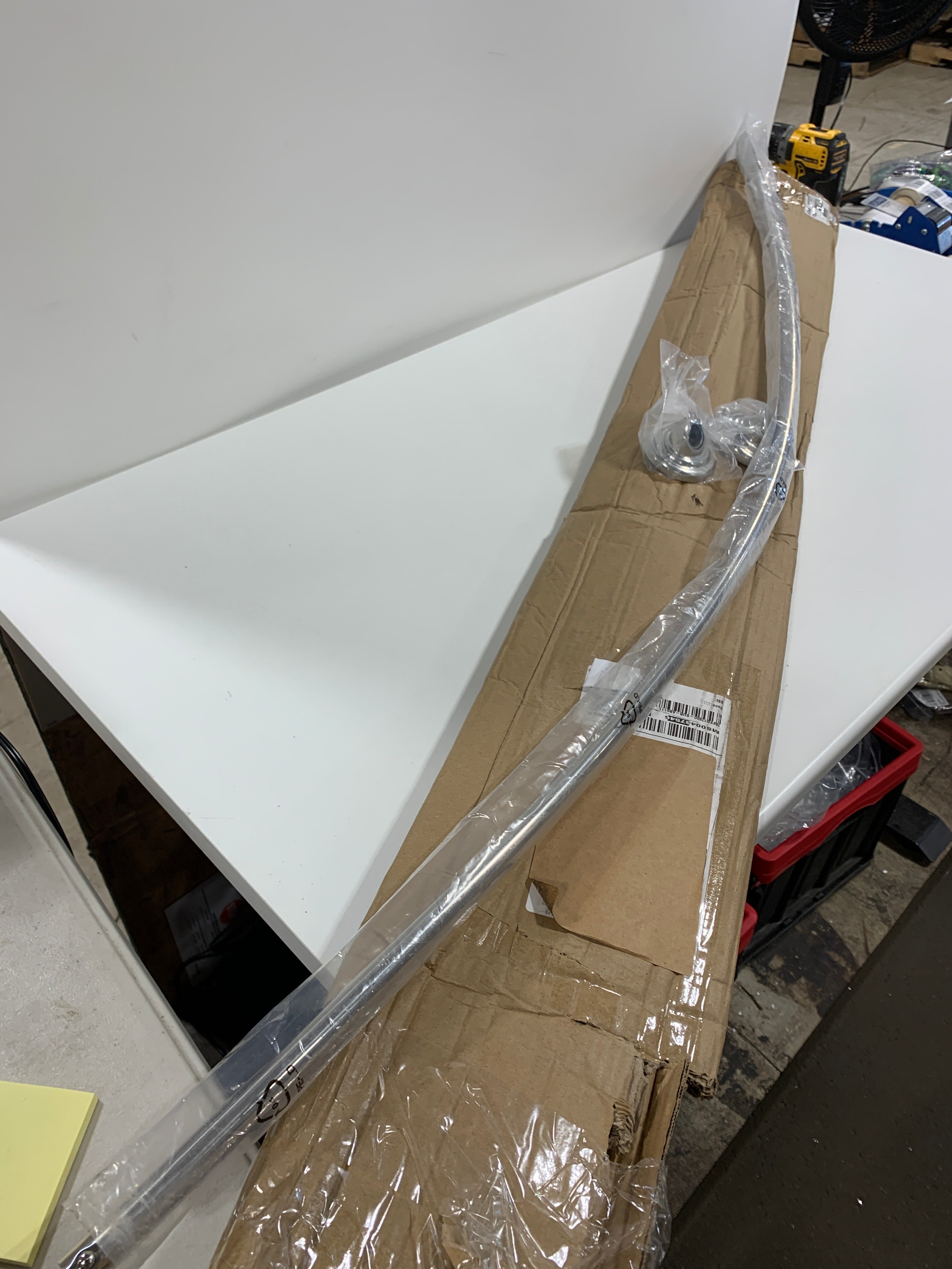 Delta: 1’’ X 5’ Shower Curtain Rod with Brackets (6’’ Bow) - *Plumbing