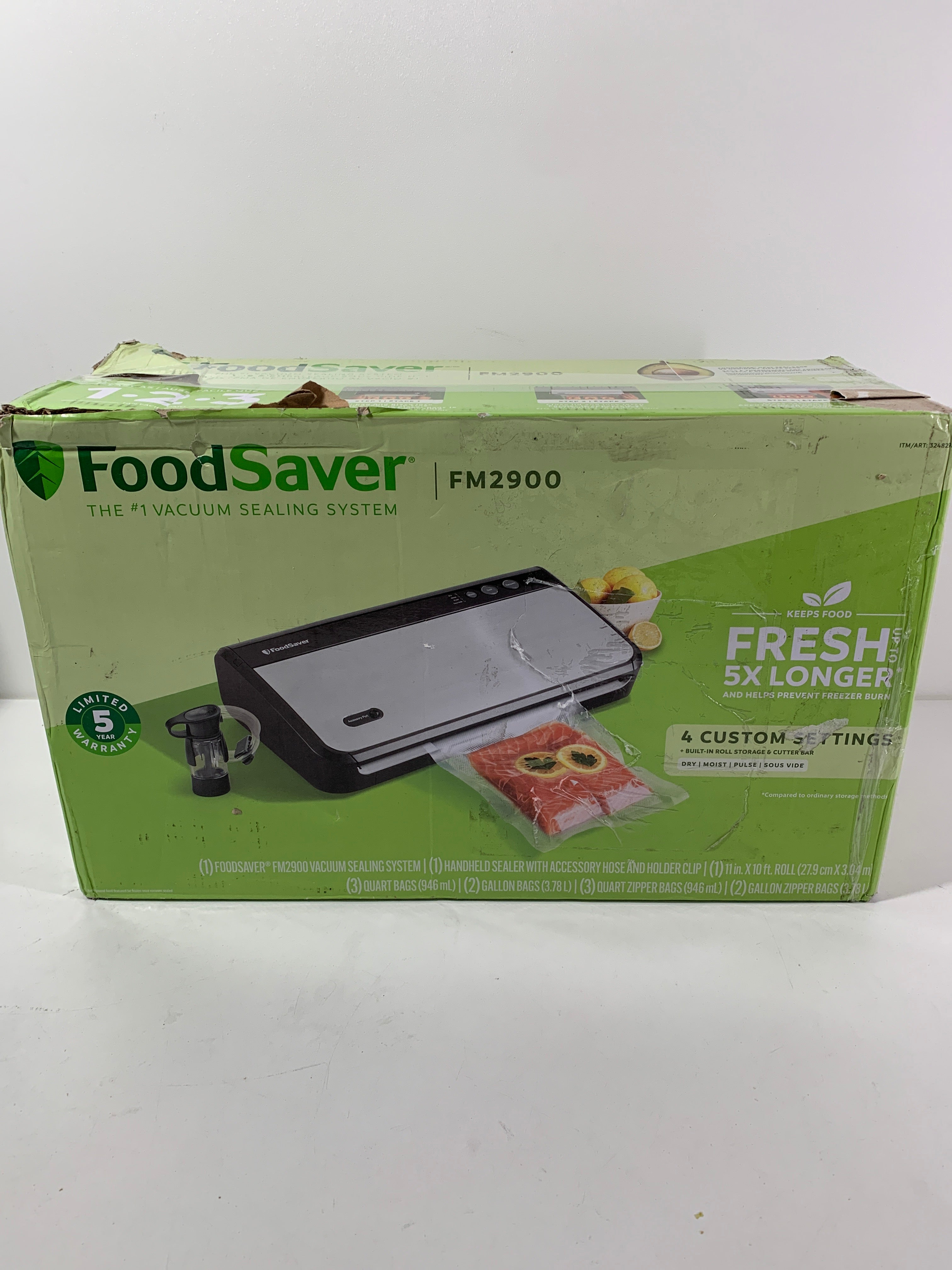 See Desc FoodSaver Vacuum Sealing System with Handheld Sealer Attachment - *Kitchen & Dining