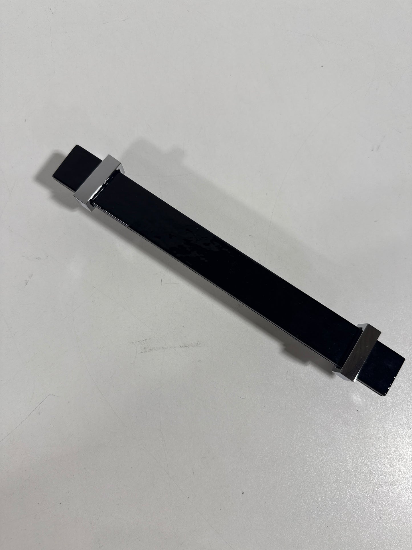 Sietto P-1903-9 Adjustable Center to Center 9"L Handle Cabinet - Brass