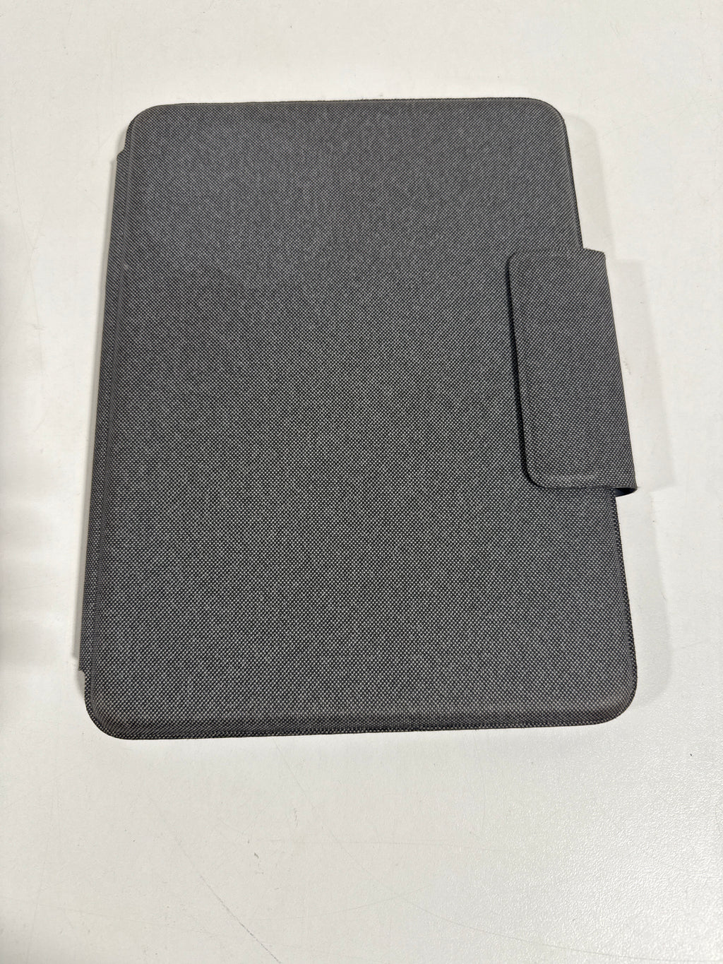 Used Logitech - Folio Touch Keyboard Folio for Apple iPad Pro 11’’ (1st 2nd 3rd & 4th Gen) with Precision Trackpad