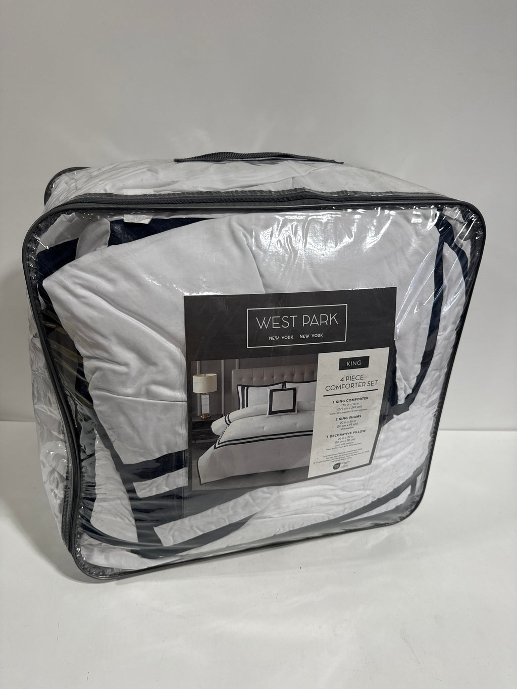 Used West Park Hotel Border 4-piece Comforter Set King - *Bedding
