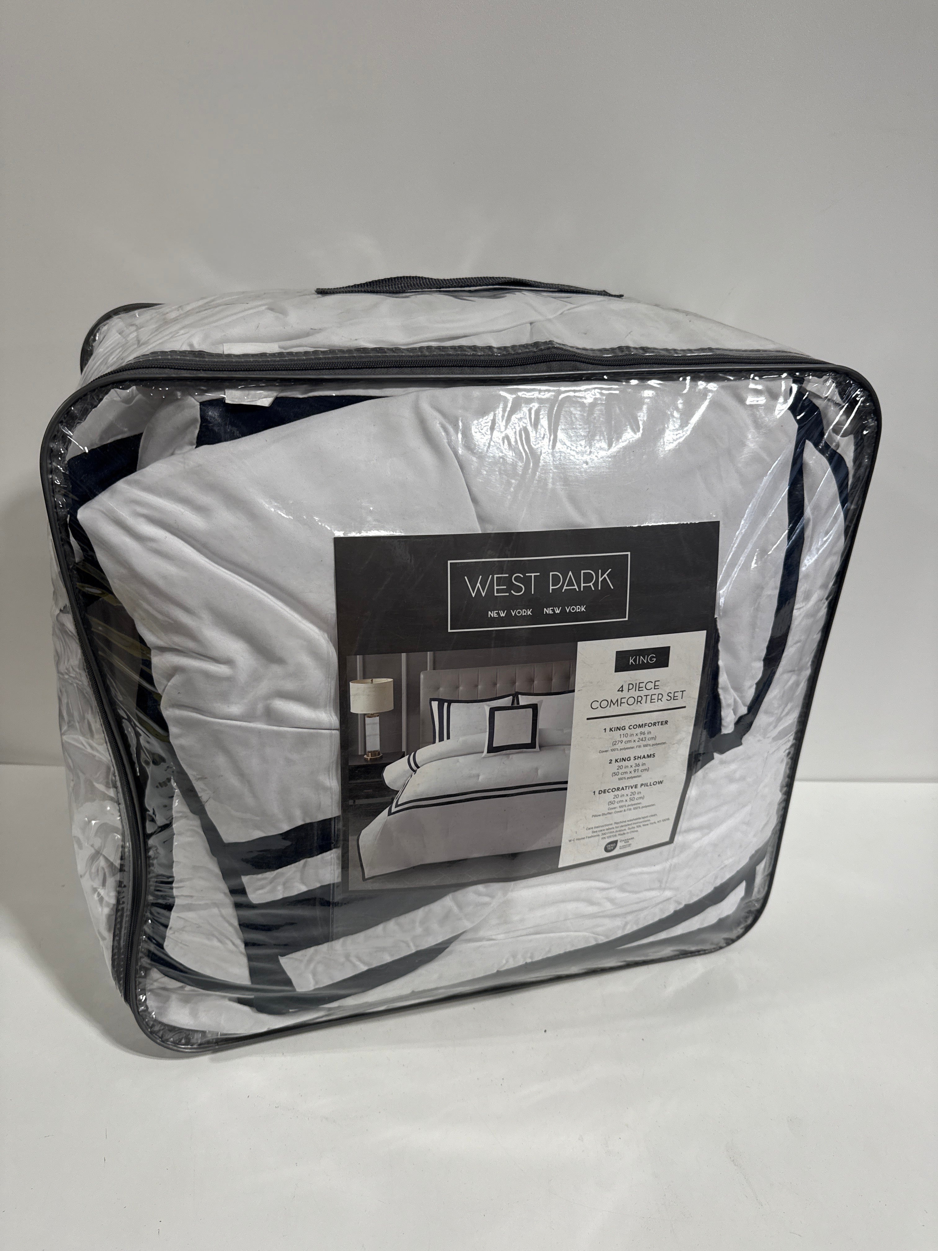 Used West Park Hotel Border 4-piece Comforter Set King - *Bedding