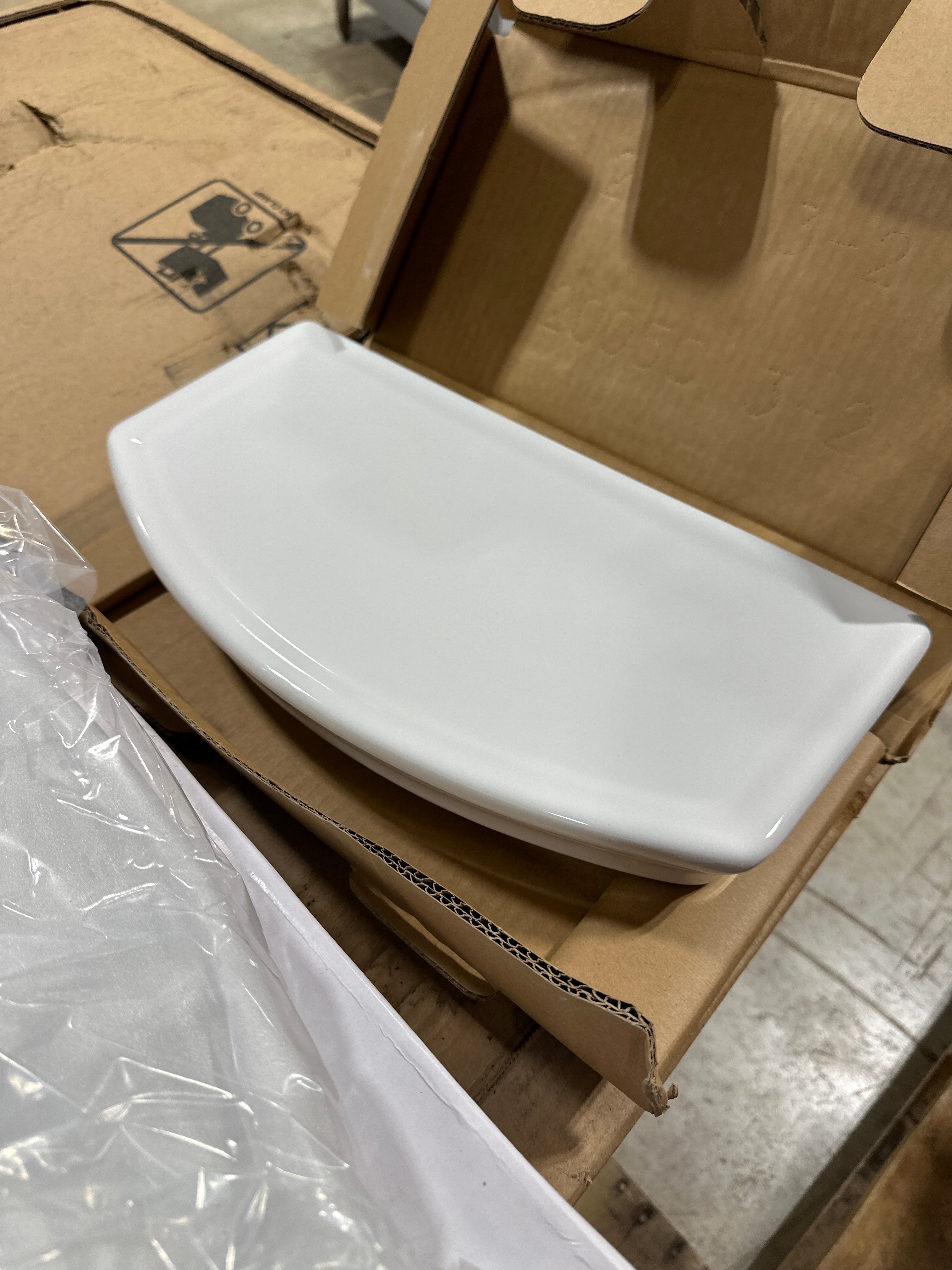 Wyatt 1-Piece 1.28 GPF Single Flush Elongated Toilet in Canvas White - *Plumbing