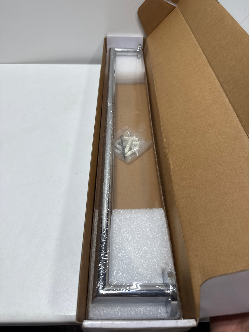 Newport Brass 36-02 Pavani 24" Towel Bar Polished Chrome