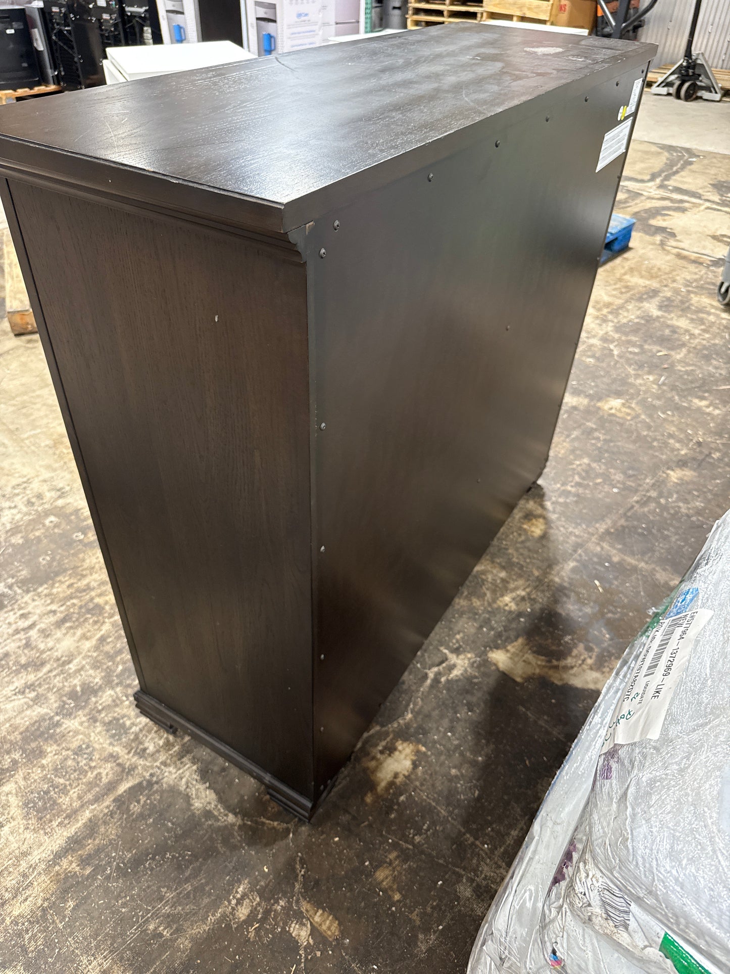 Scratch & Dent See Desc Branson 8 Drawer Chest