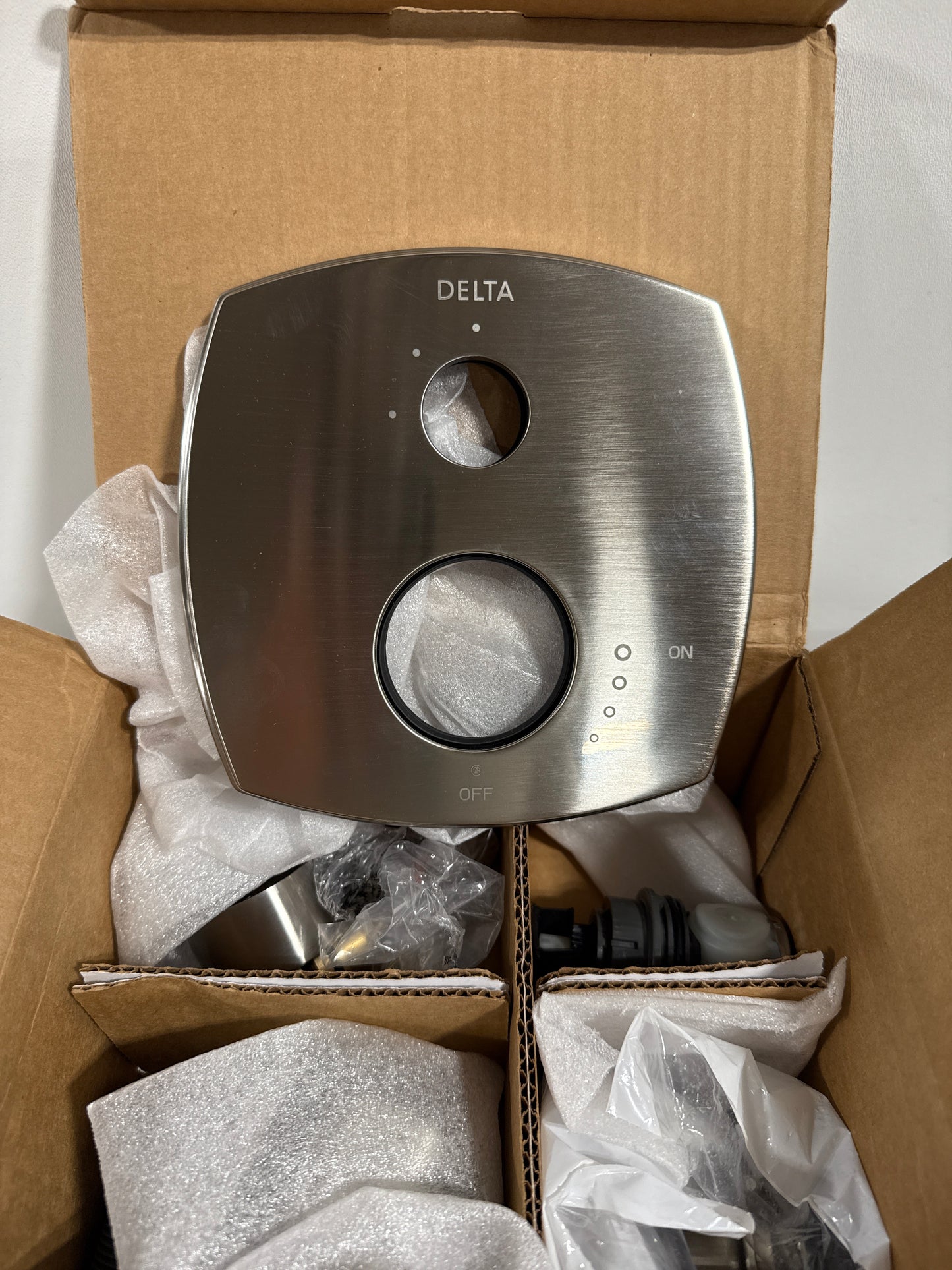 Delta T27876-LHP Stryke 17 Series Pressure Balanced Valve Trim with Integrated Volume Contro