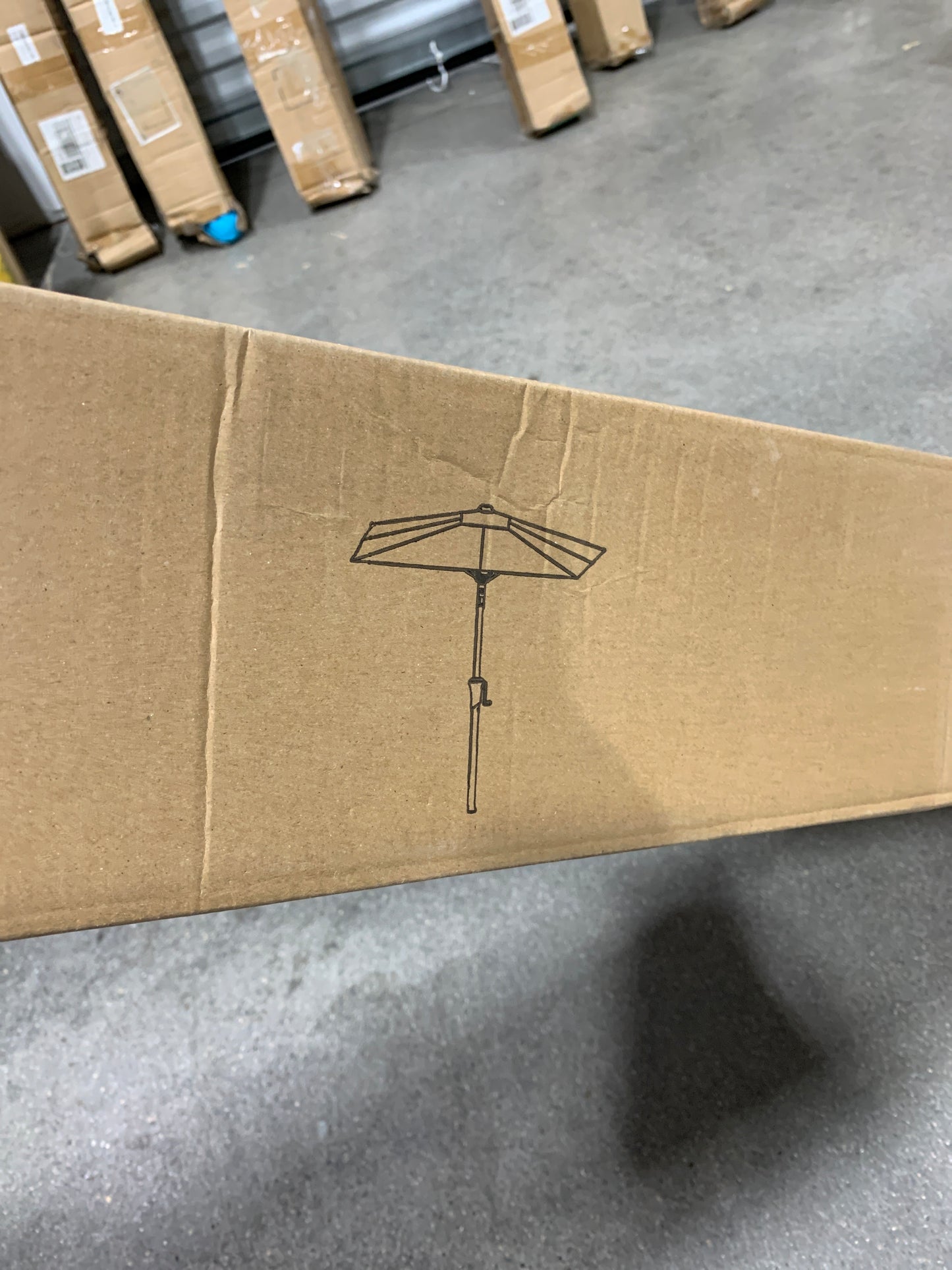 FLAME&SHADE 6.5 x 10 ft Rectangular Outdoor Umbrella Patio Table and Market Umbrella with Push Button Tilt