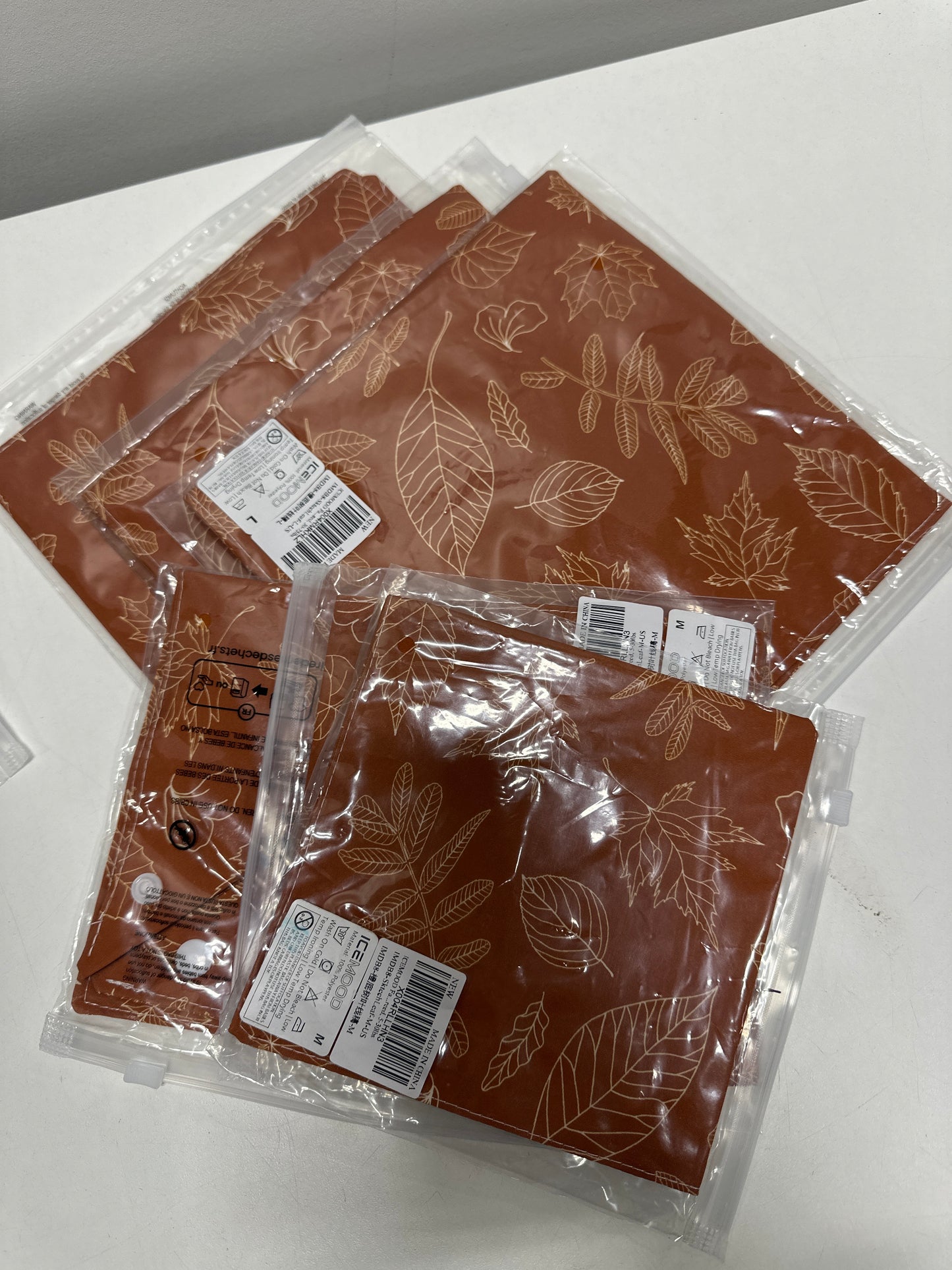 17 x ICEMOOD Fall Dog Bandanas - Colorful Autumn Leaves, Acorns & Berries Print, Thanksgiving Holiday Triangle Pet Scarf with Snap Button