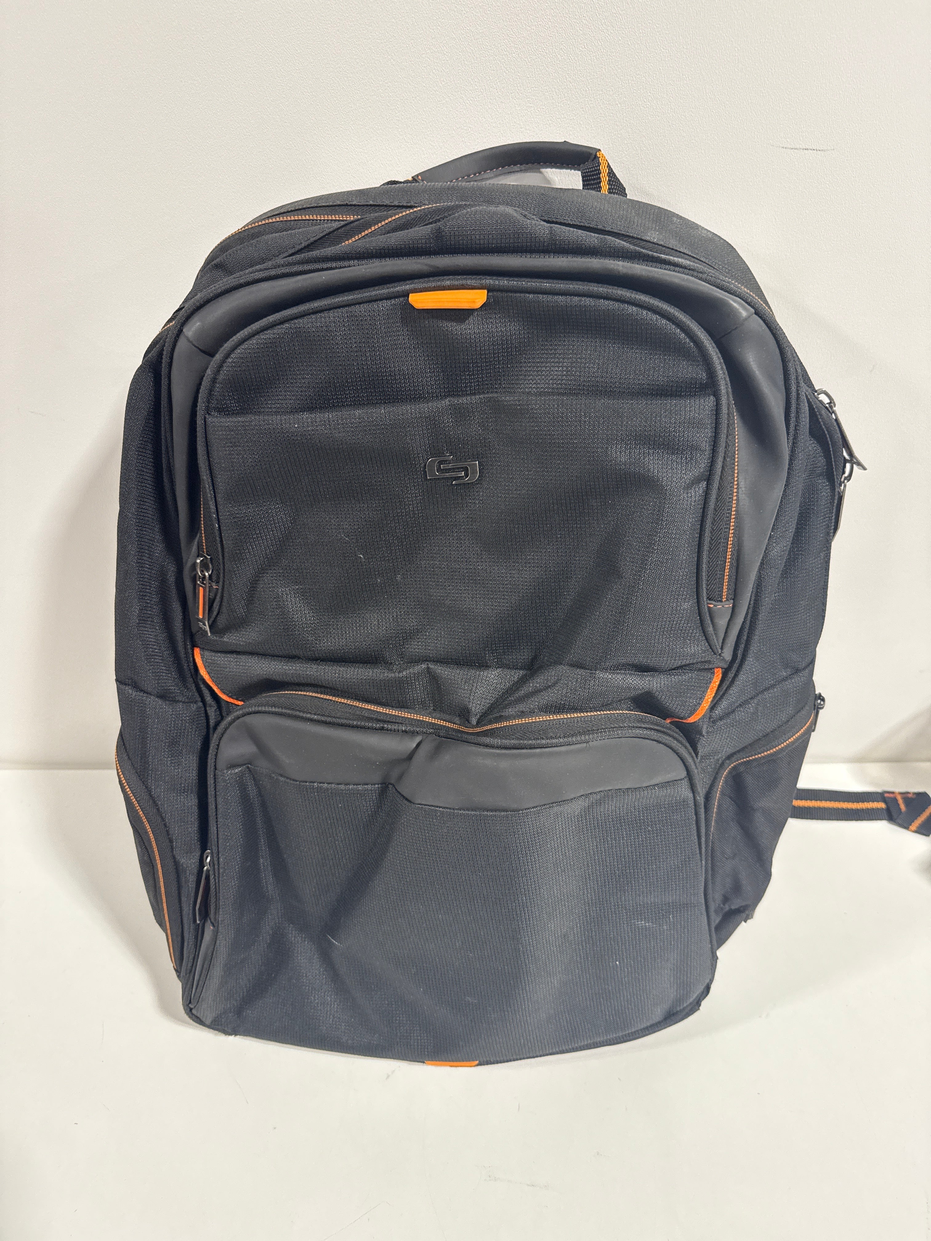 Used Solo New York - Ambition Urban 17.3’’ Backpack - Black - *Cameras Camcorders & Drones