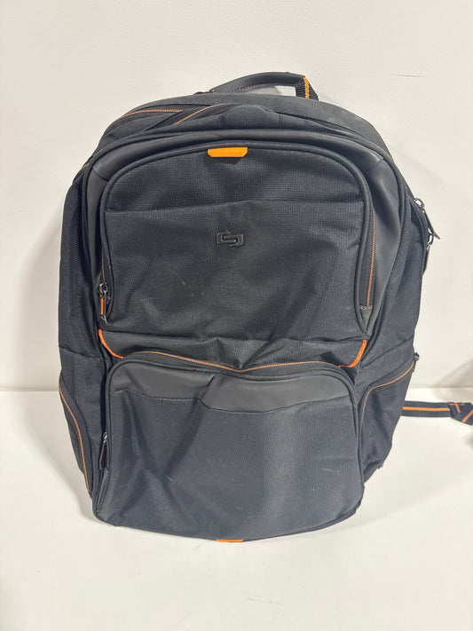 Used Solo New York - Ambition Urban 17.3" Backpack - Black