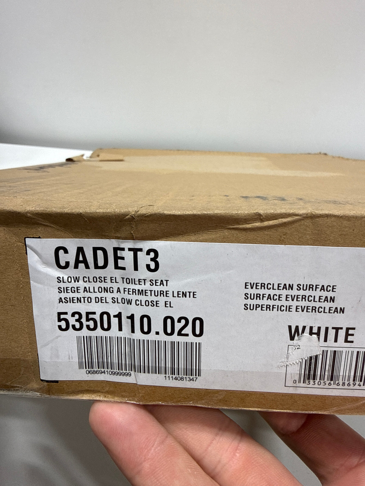Cadet 3 Elongated Slow Close Toilet Seat with Cover and EverClean Surface