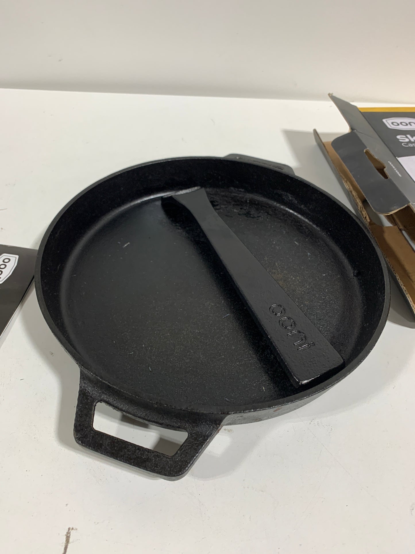 Used Ooni Cast Iron Skillet Pan - 9" Round Black