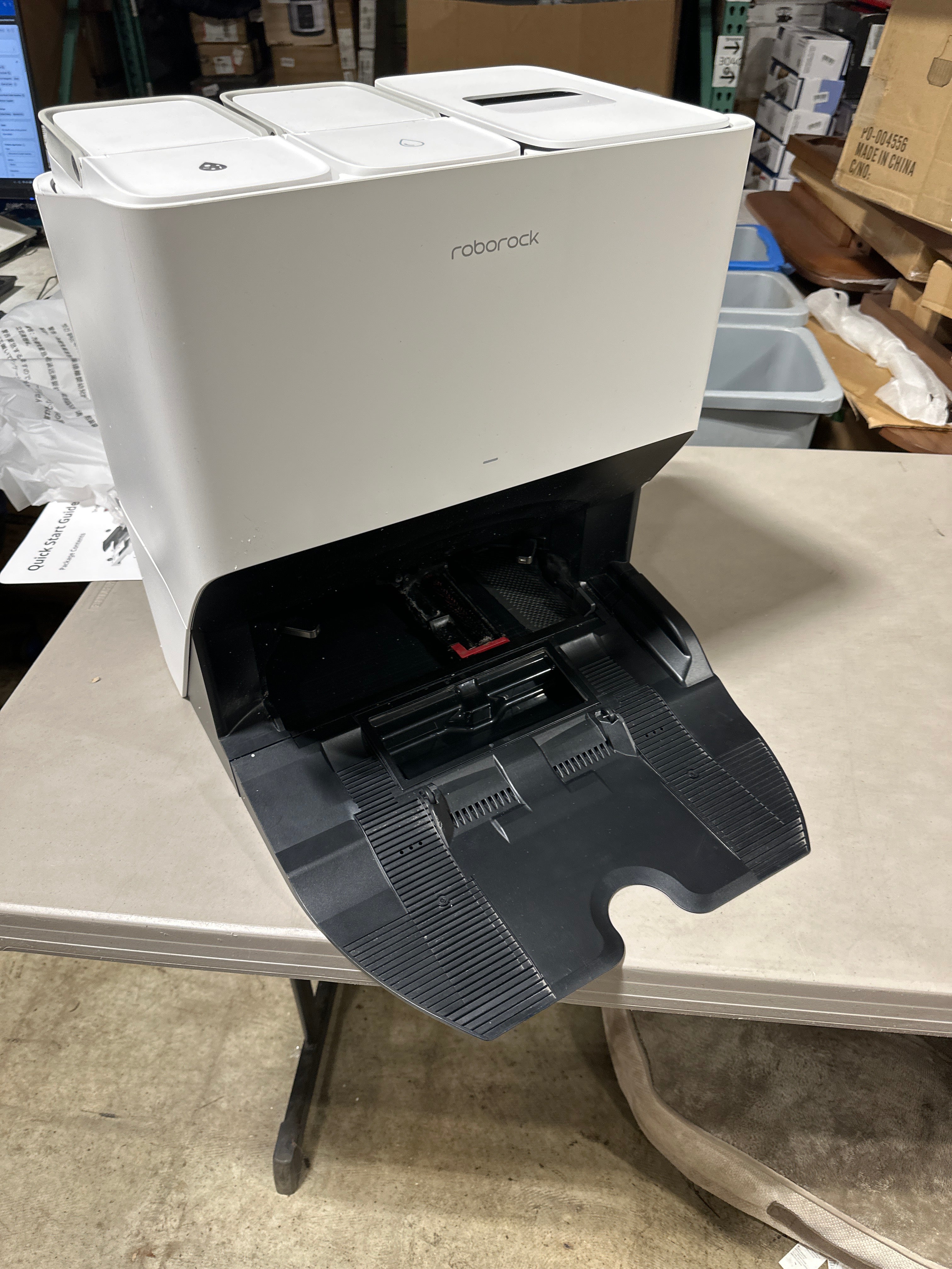 Used Roborock S8 Pro Ultra Robot Vacuum with RockDock Ultra - White - *Vacuums & Carpet Cleaners