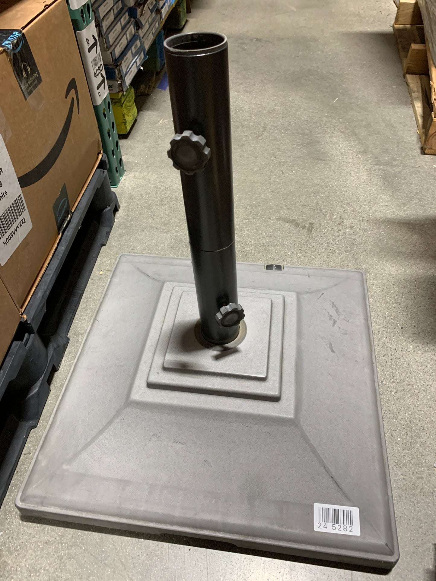 Used Sunvilla 50lb Umbrella base