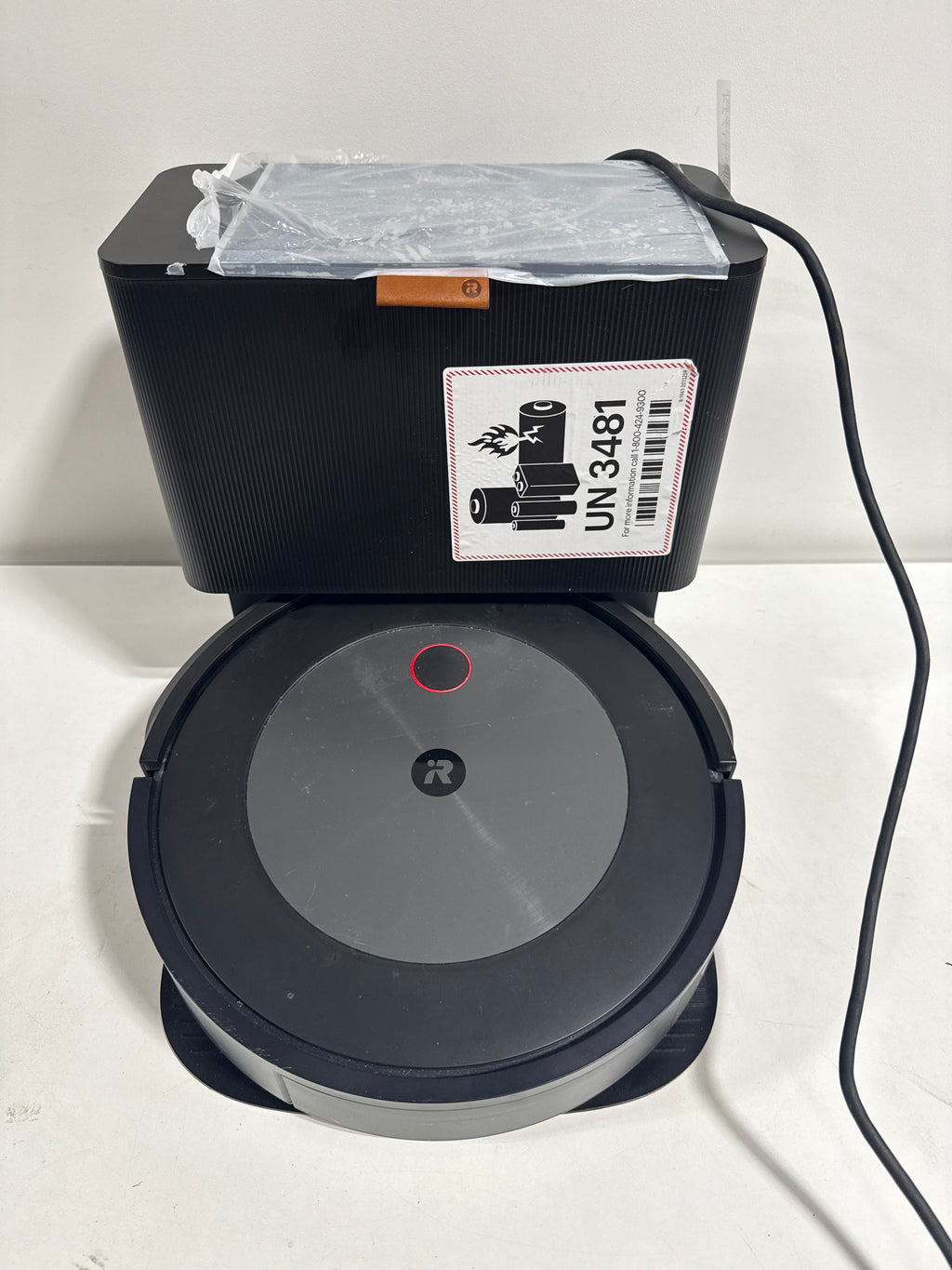 Used IRobot - Roomba J7+ (7550) Wi-Fi Connected Robot Vacuum - *Vacuums & Carpet Cleaners