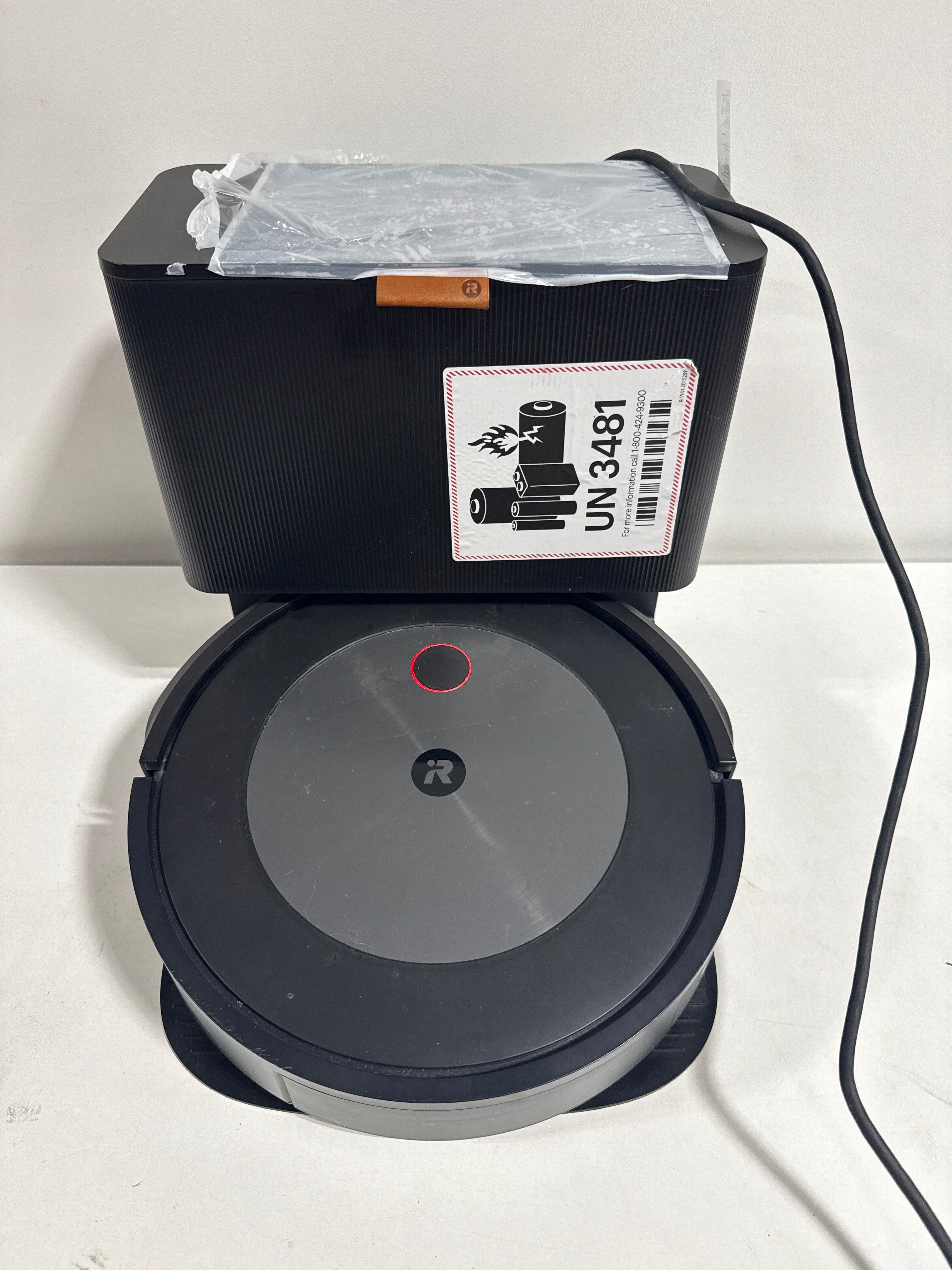 Used IRobot - Roomba J7+ (7550) Wi-Fi Connected Robot Vacuum - *Vacuums & Carpet Cleaners