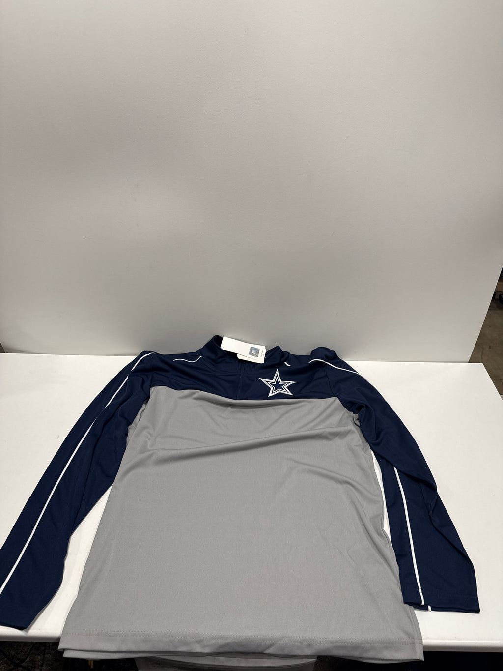 NFL Dallas Cowboys Men's Long Sleeve 1/4 Zip Sweatshirt - XL