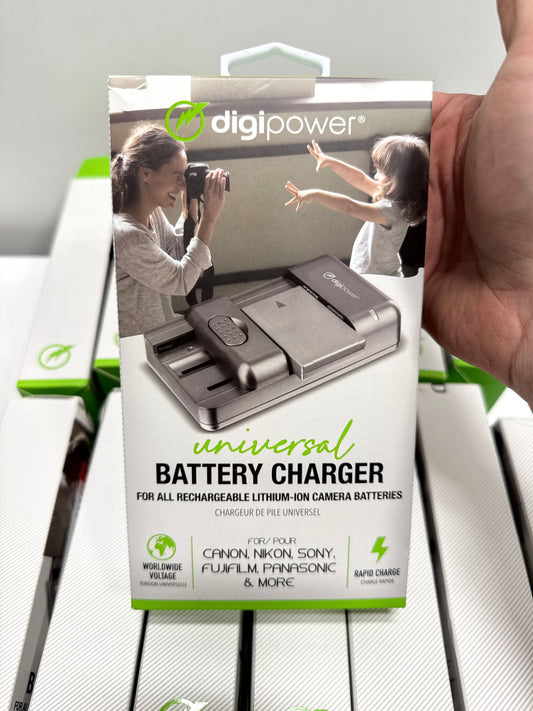 15 x Digipower - Universal Camera Battery Charger - Black