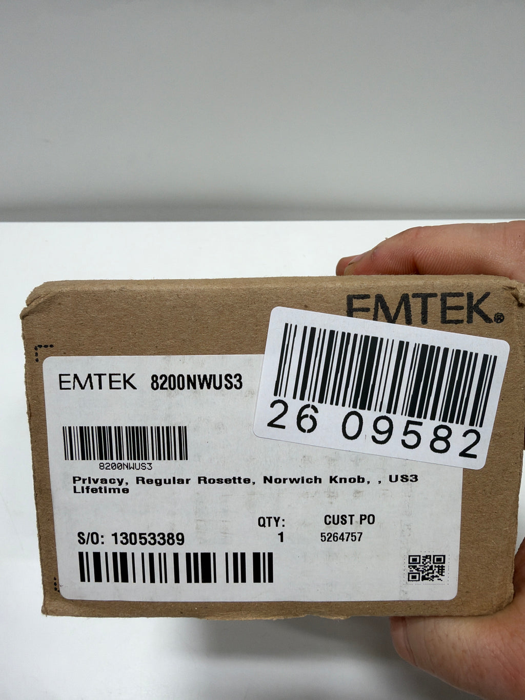 Emtek 8200NWUS3 Privacy, Norwich Knob, Regular Rosette Door Set - Polished Brass (US3)
