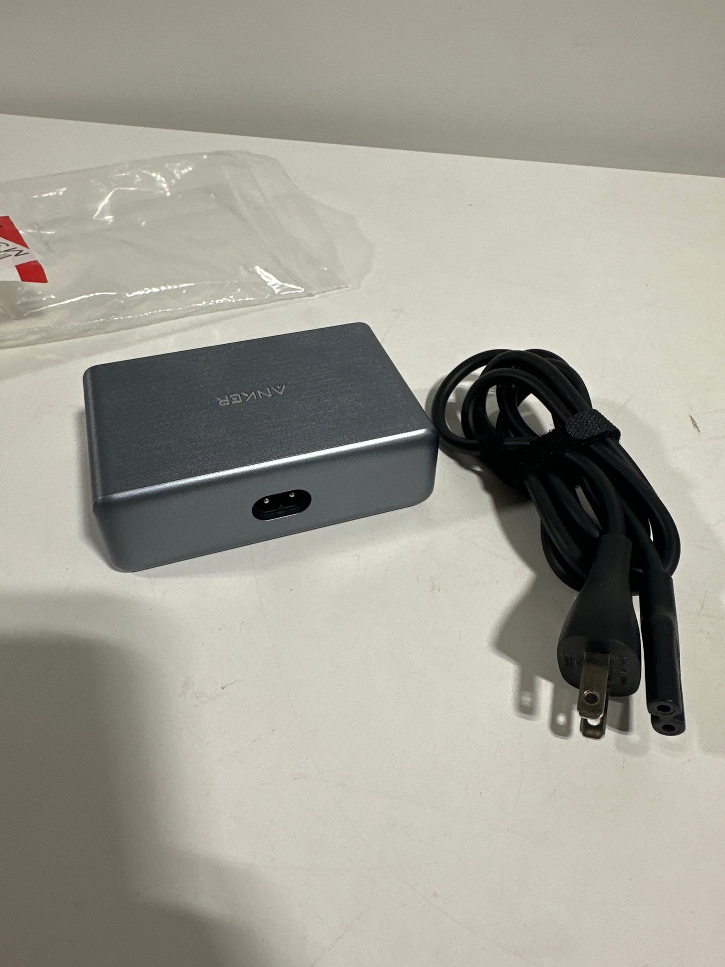 Anker - Prime Desktop Charger (200W, 6 Ports, GaN) - Silver