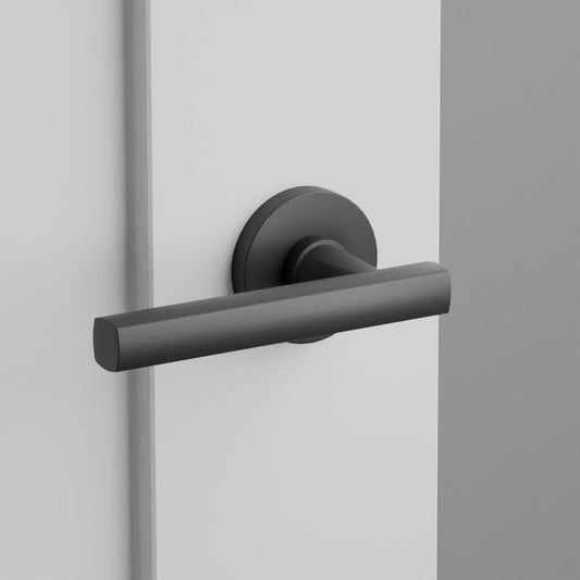 Emtek Freestone Privacy Leverset w/ Disk Rosette Flat Black RH - 5209-FRL-US19-RH