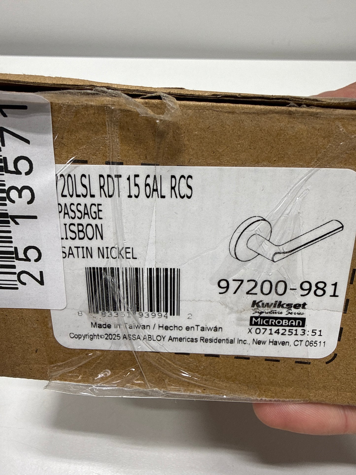 Kwikset Lisbon Interior Passage Door Handle, Round Lever for Closet and Hallway Doors, Reversible Non-Locking Handle Lever, Satin Nickel