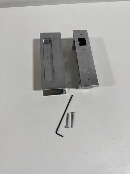 Cavilock Non-Latching Passage Pocket Door Pull for 1-3/4 Inch Door Thickness