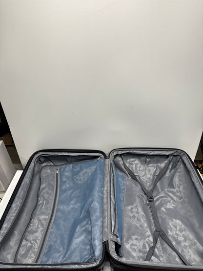 Used Ricardo 3 piece Hardside Spinner Set