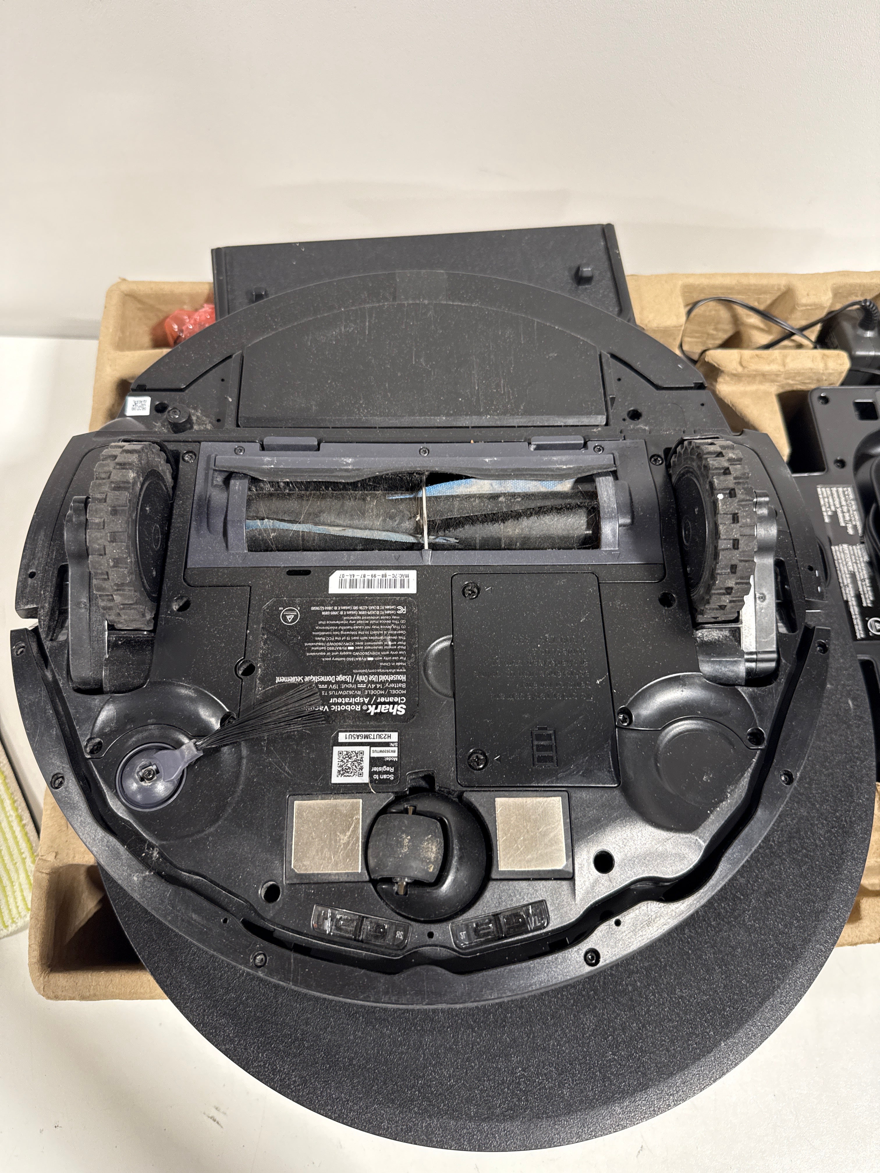 Used Shark - AI Ultra 2-in-1 Robot Vacuum & Mop with Sonic Mopping - *Vacuums & Carpet Cleaners