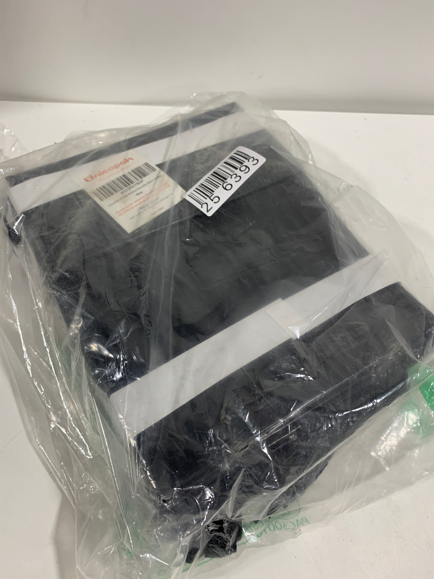 UnicoPak Black Gift Bags - Medium Size 8x4x10, 20 Pcs, Glossy Finish