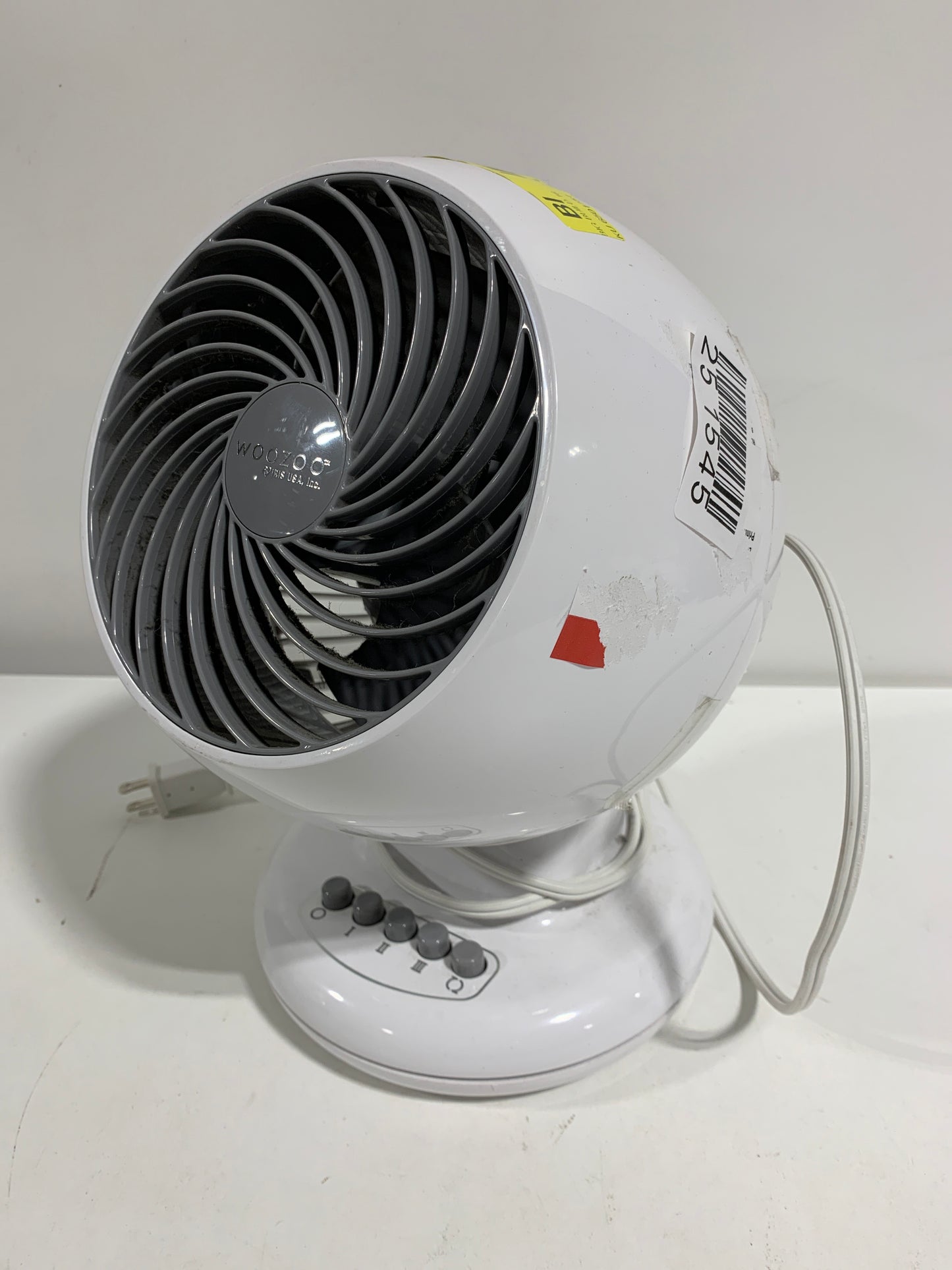 Used WOOZOO - Compact Personal Oscillating Fan - White