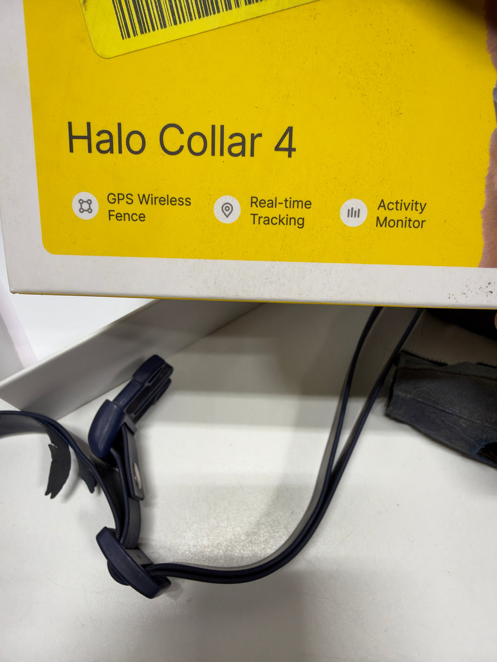 Used Halo Collar 4 Wireless Dog Fence System & GPS Dog Collar One Size Midnight