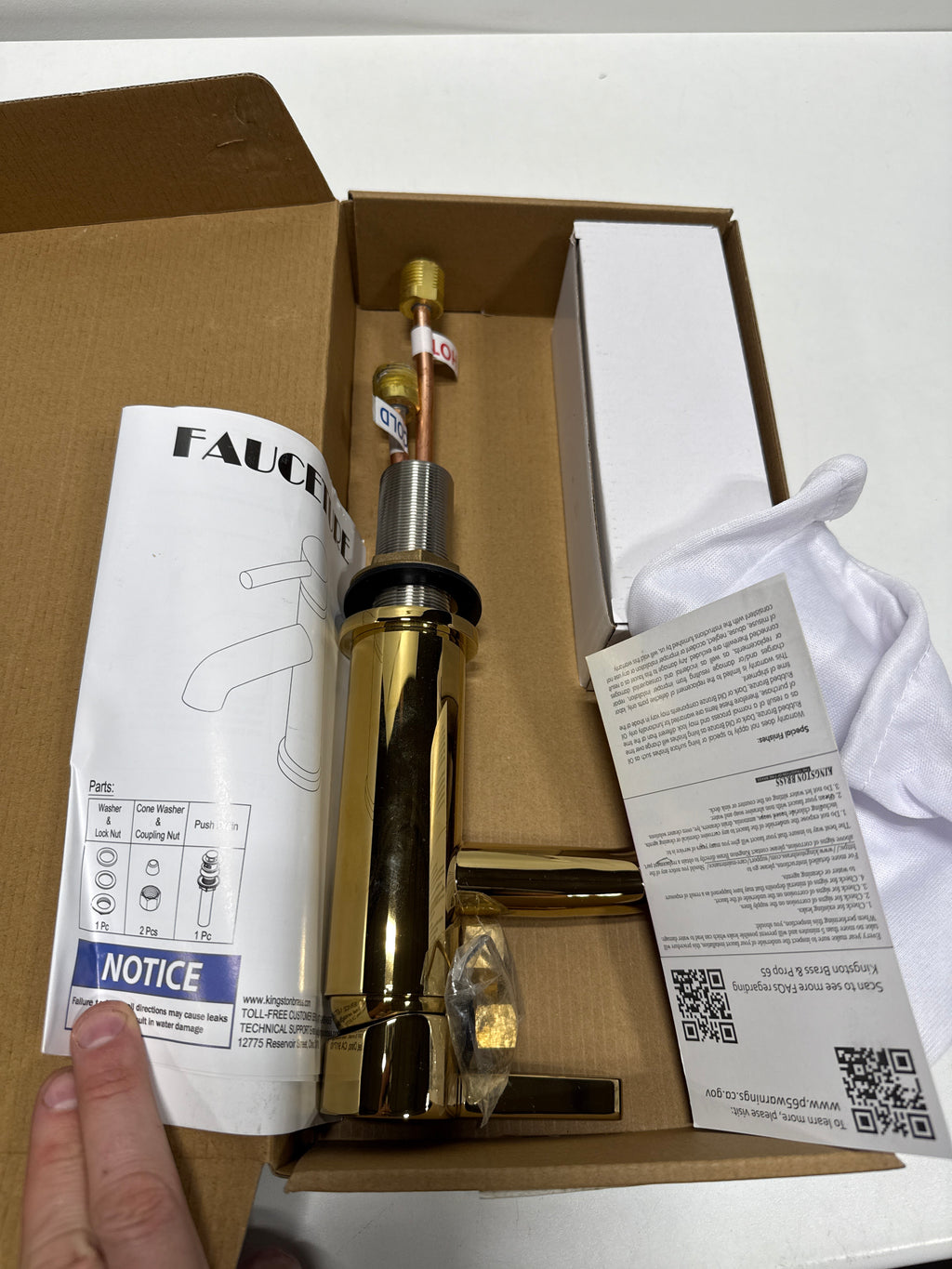 Kingston Brass LS822.CTL Continental 1.2 GPM Single Hole Bathroom Faucet with Pop-up Drain Assembly Polished Brass