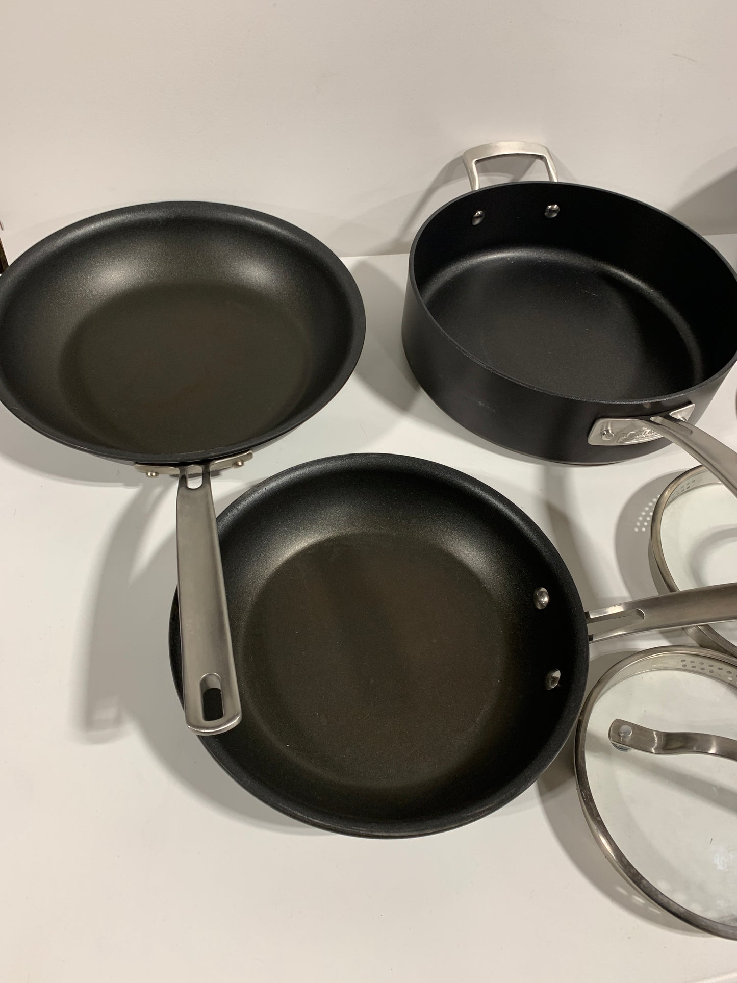 Used Kirkland Signature 11-piece Hard Anodized Cookware Set