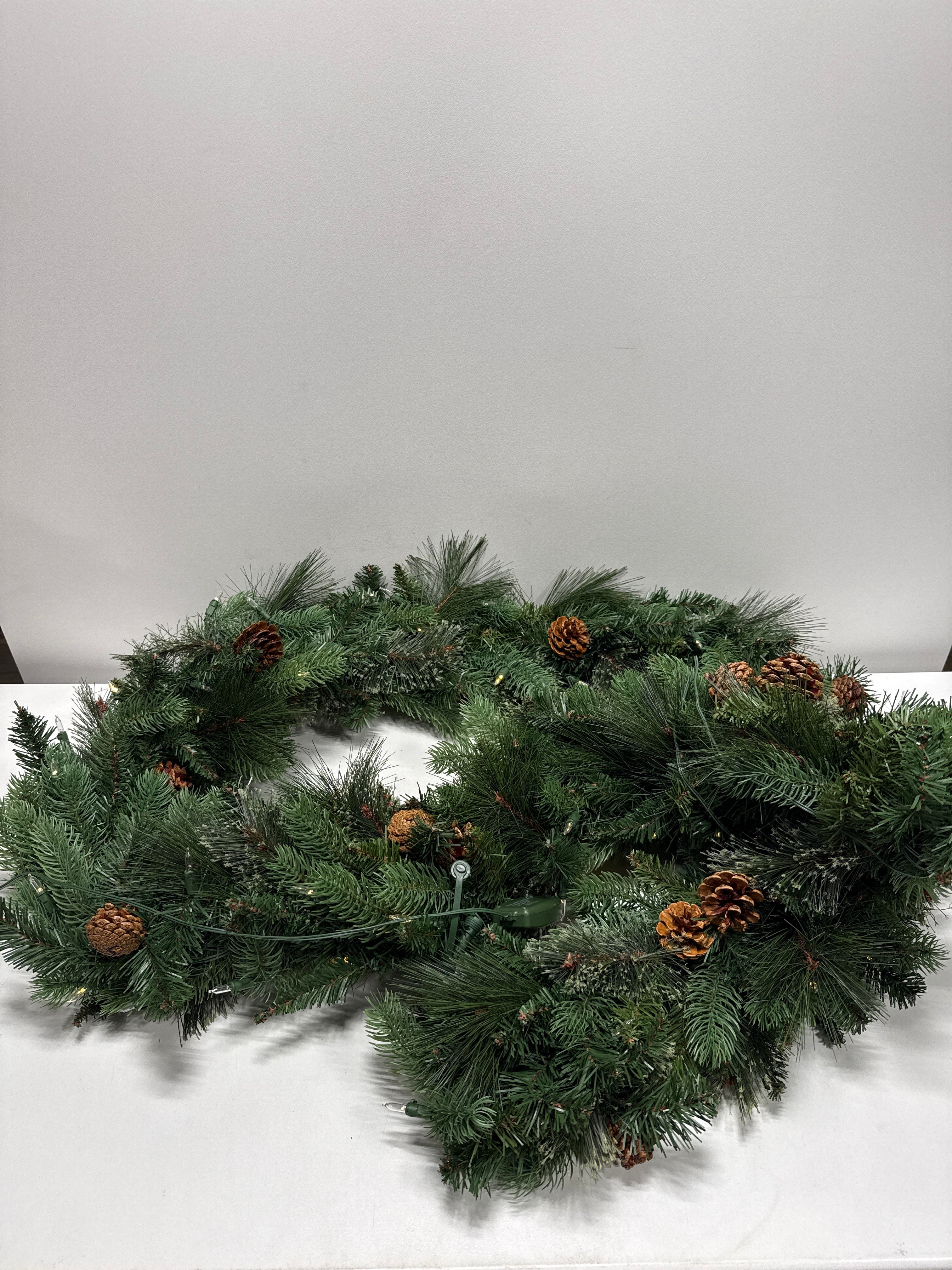 Kirkland 2.7 m (9 ft.) Pre-lit Garland with 90 Dual Colour LED Lights - *Christmas & Seasonal